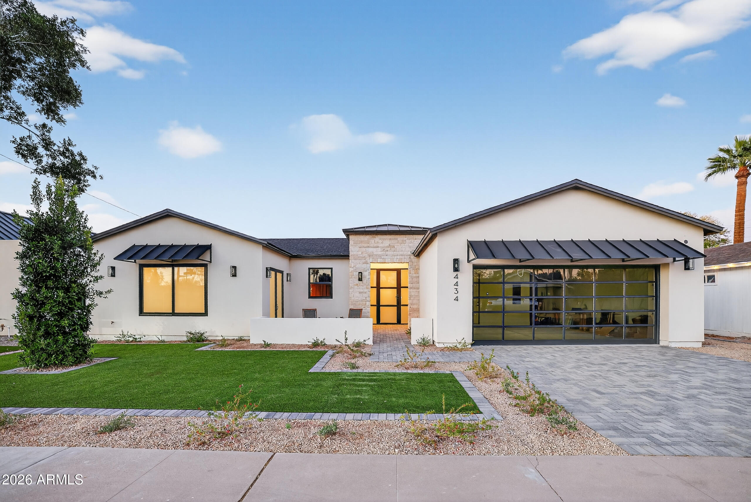 4434 E Mitchell Drive