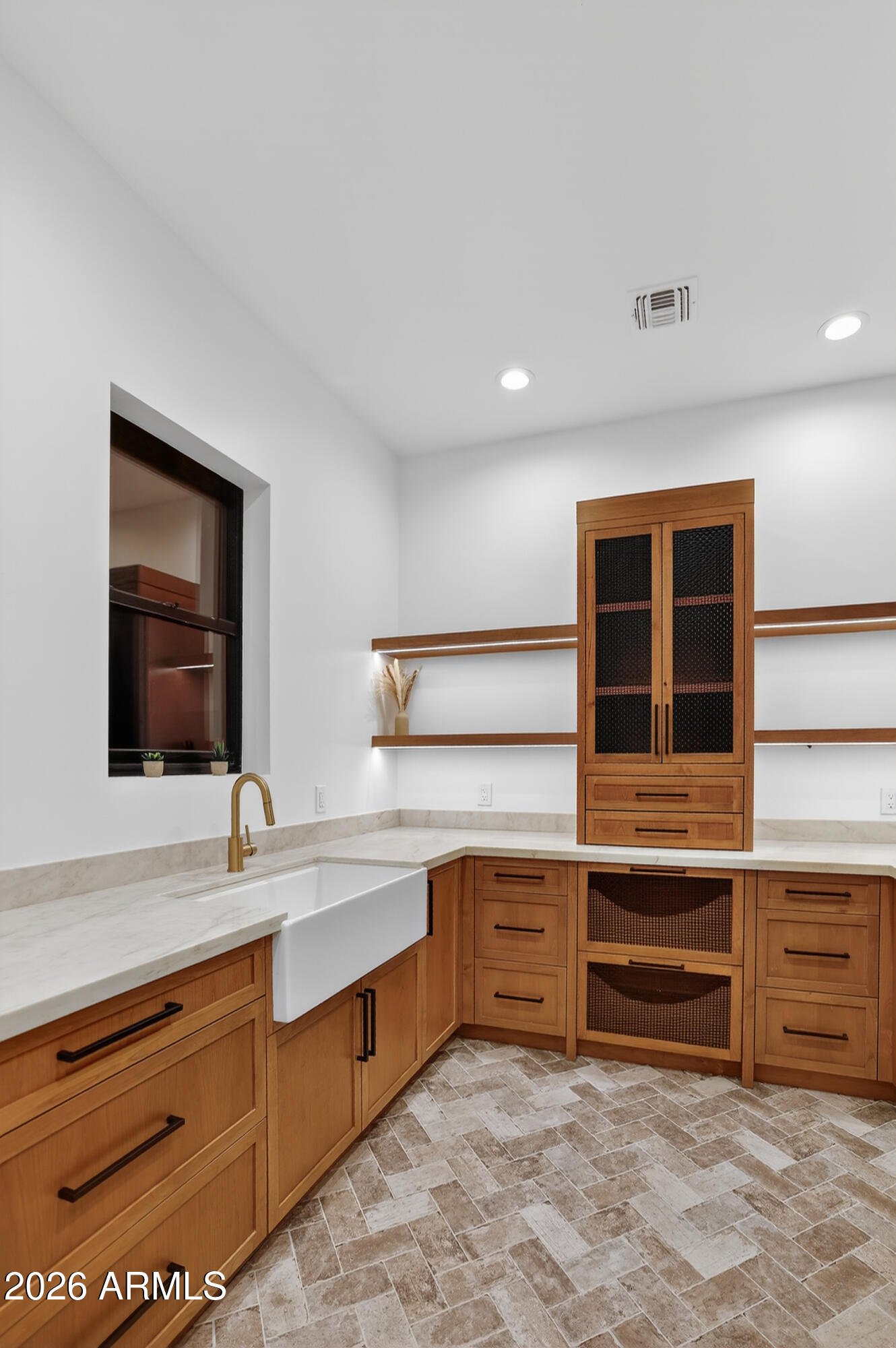 4434 E Mitchell Drive