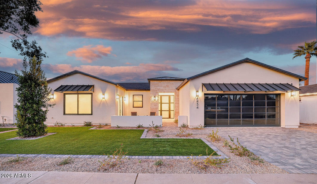 4434 E Mitchell Drive