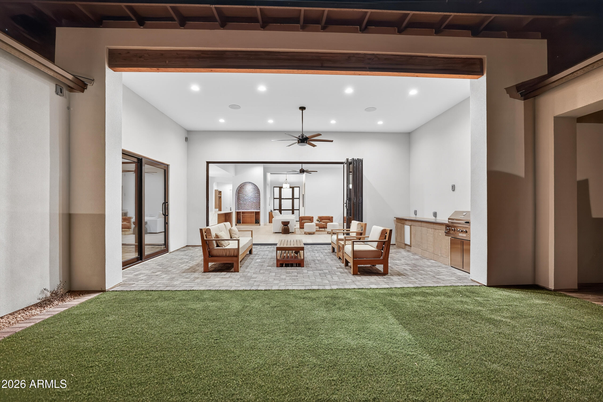 4434 E Mitchell Drive