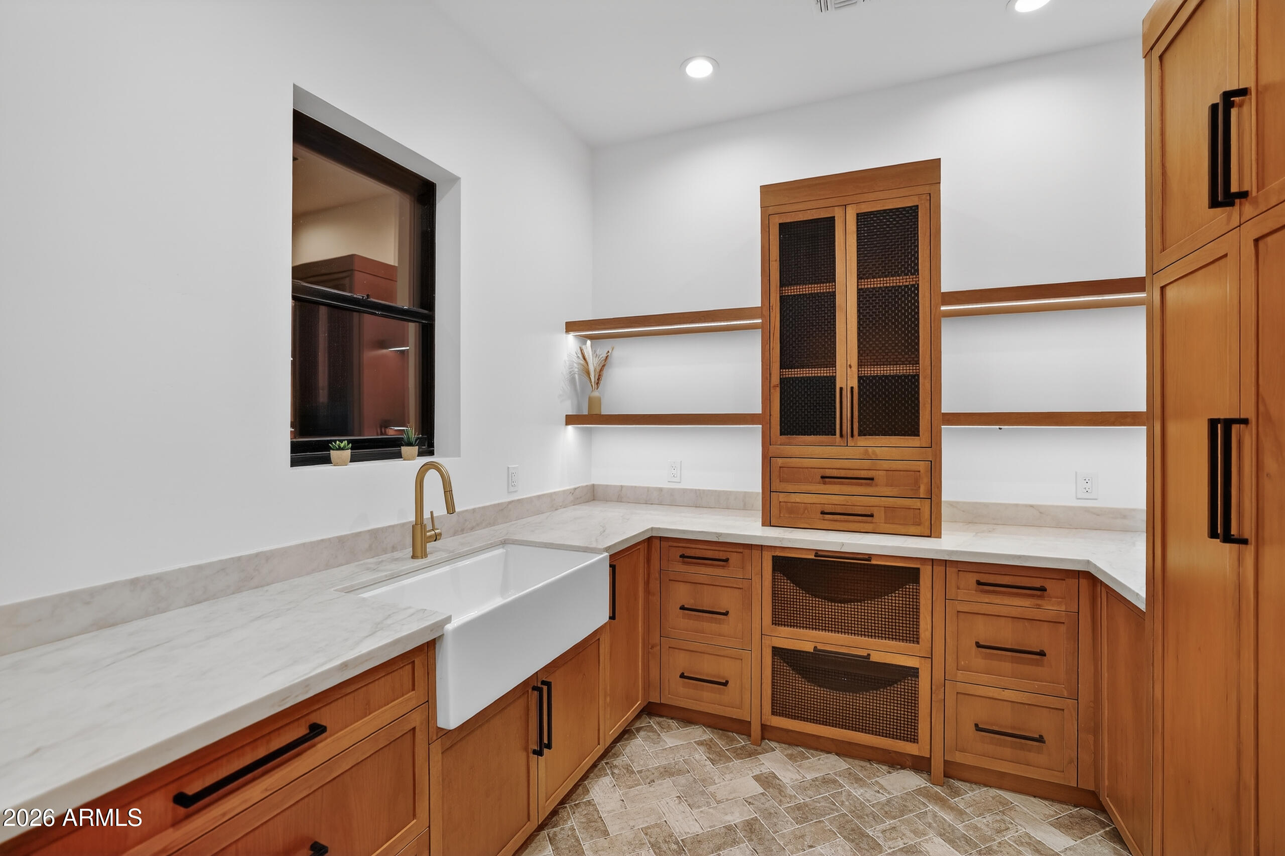 4434 E Mitchell Drive