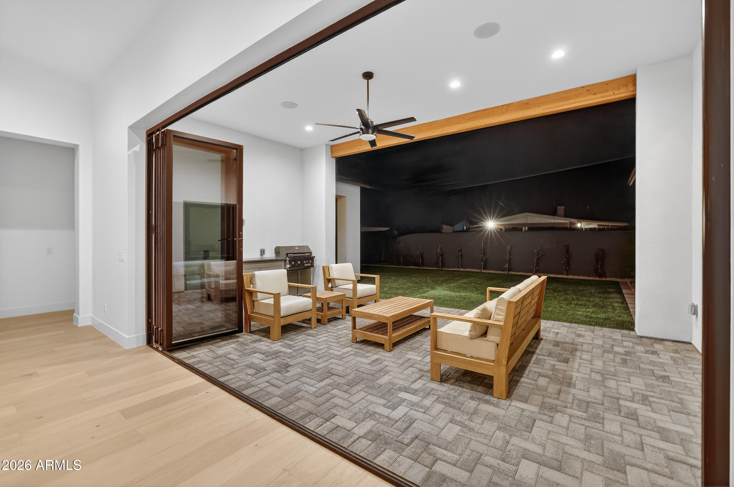 4434 E Mitchell Drive