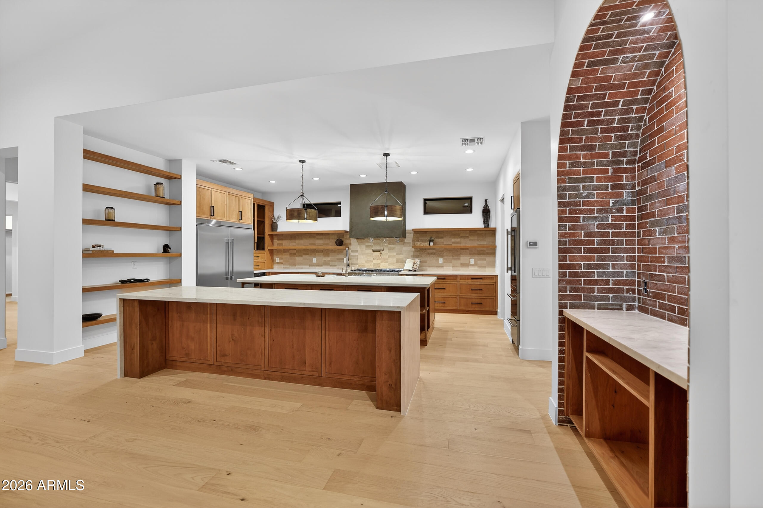 4434 E Mitchell Drive