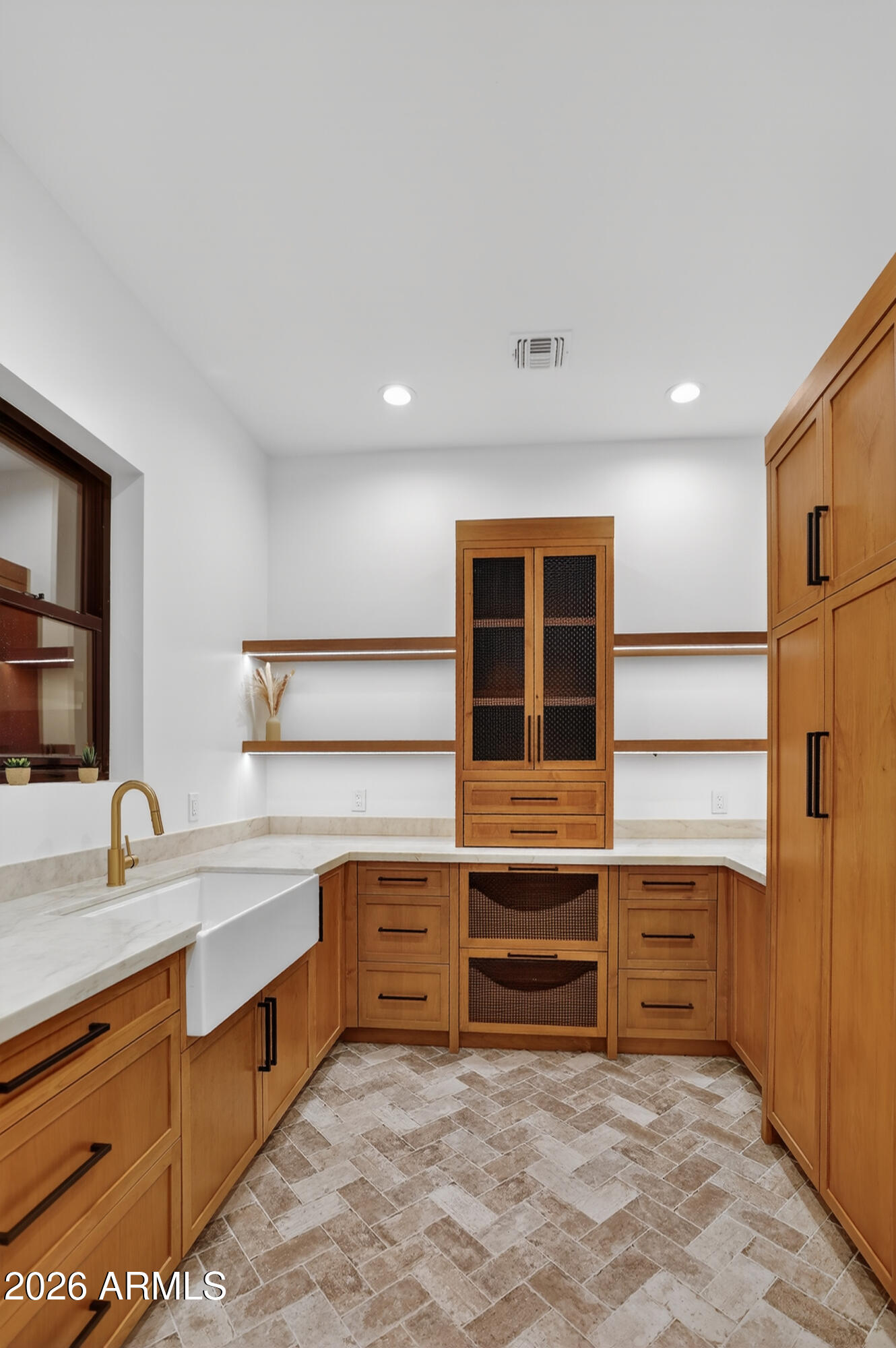 4434 E Mitchell Drive