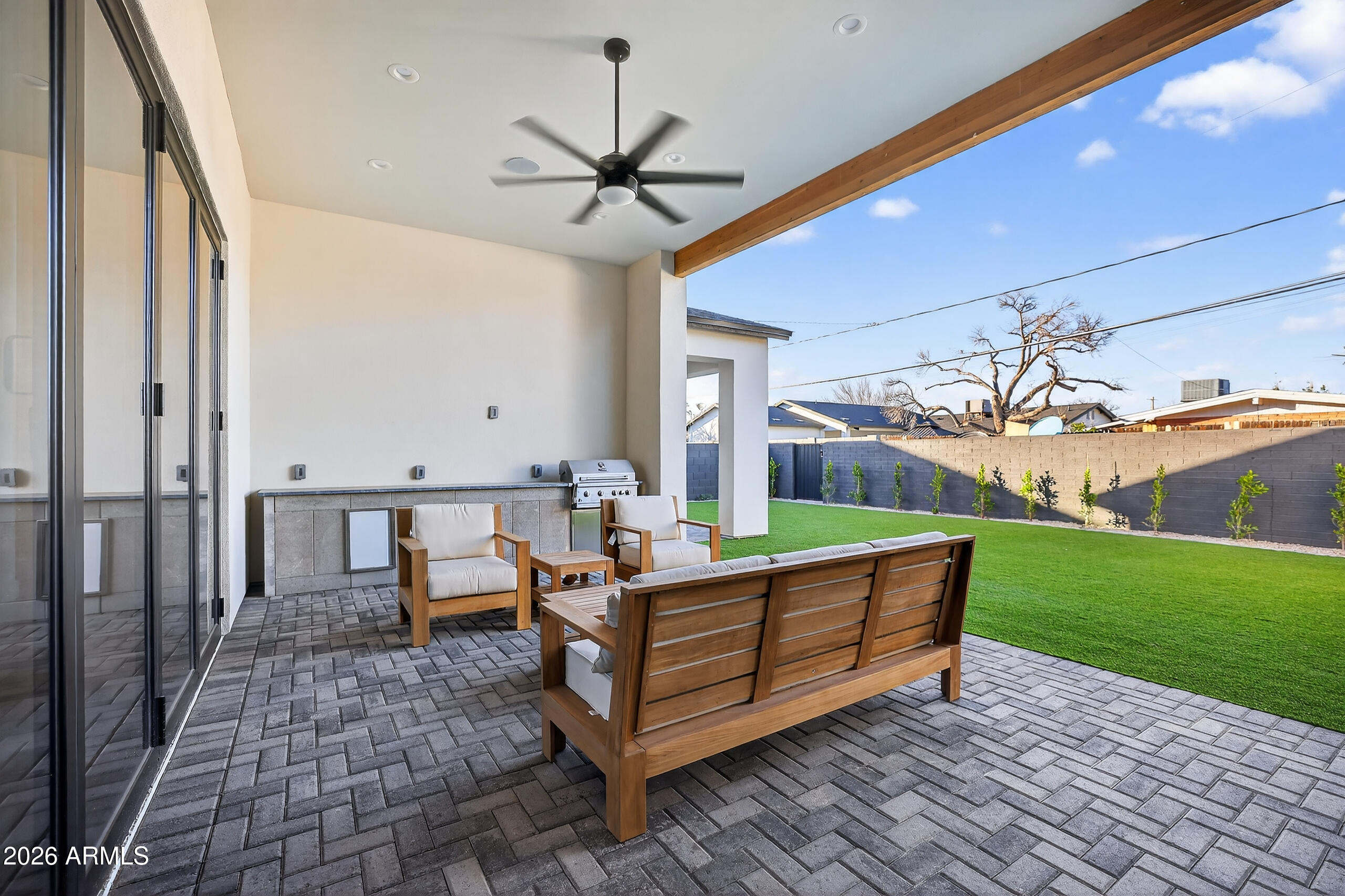 4434 E Mitchell Drive