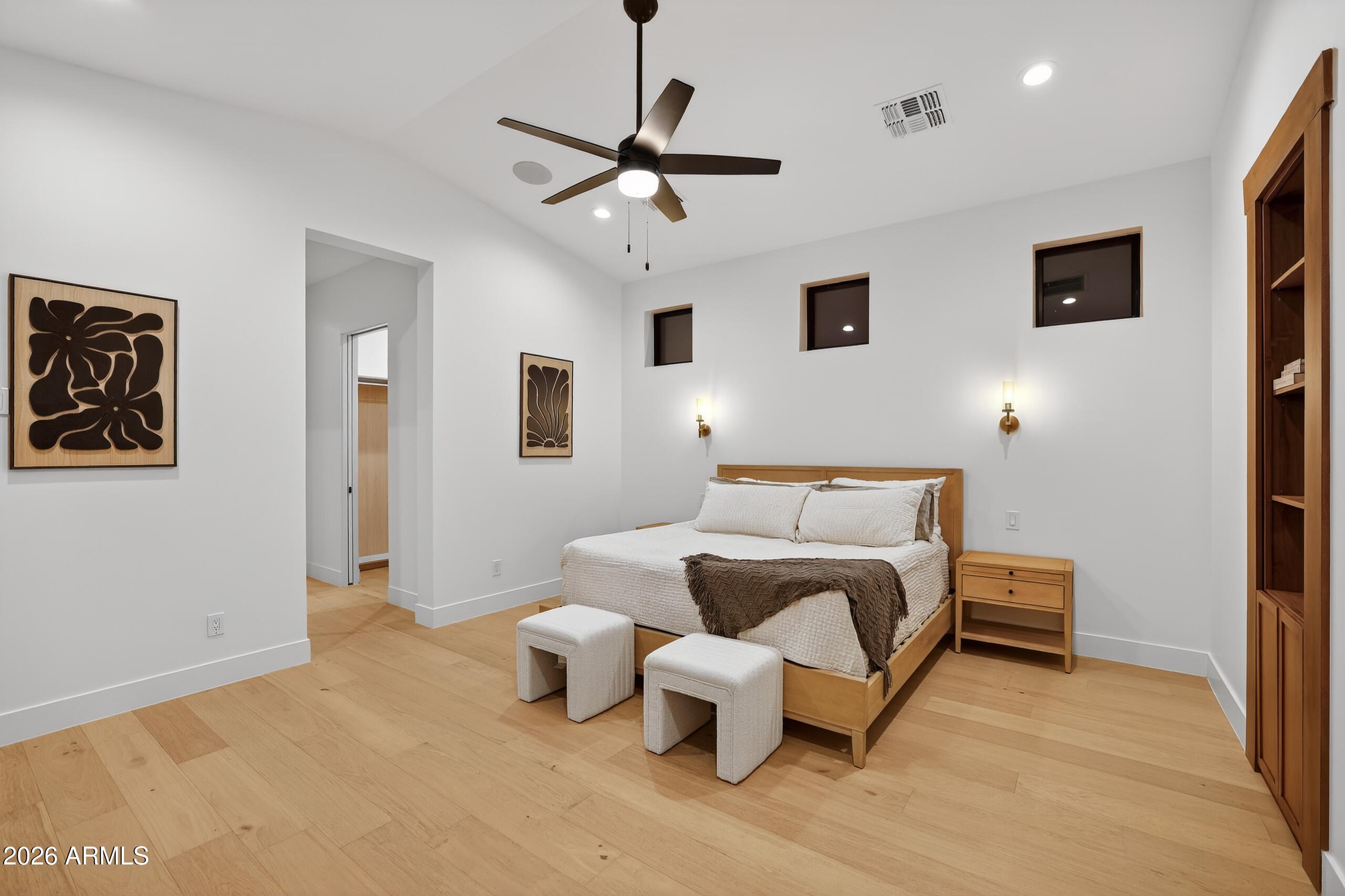 4434 E Mitchell Drive