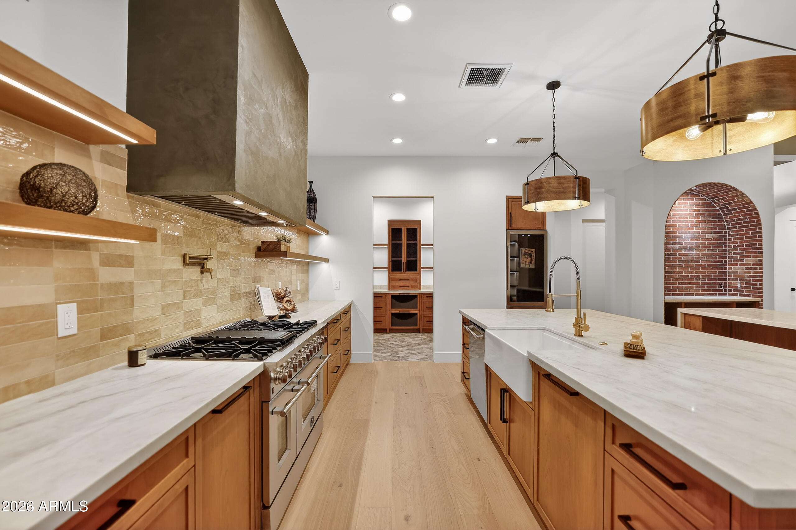 4434 E Mitchell Drive