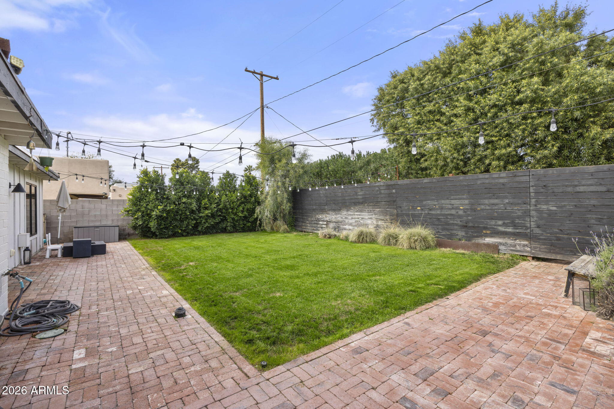 4614 E DEVONSHIRE Avenue