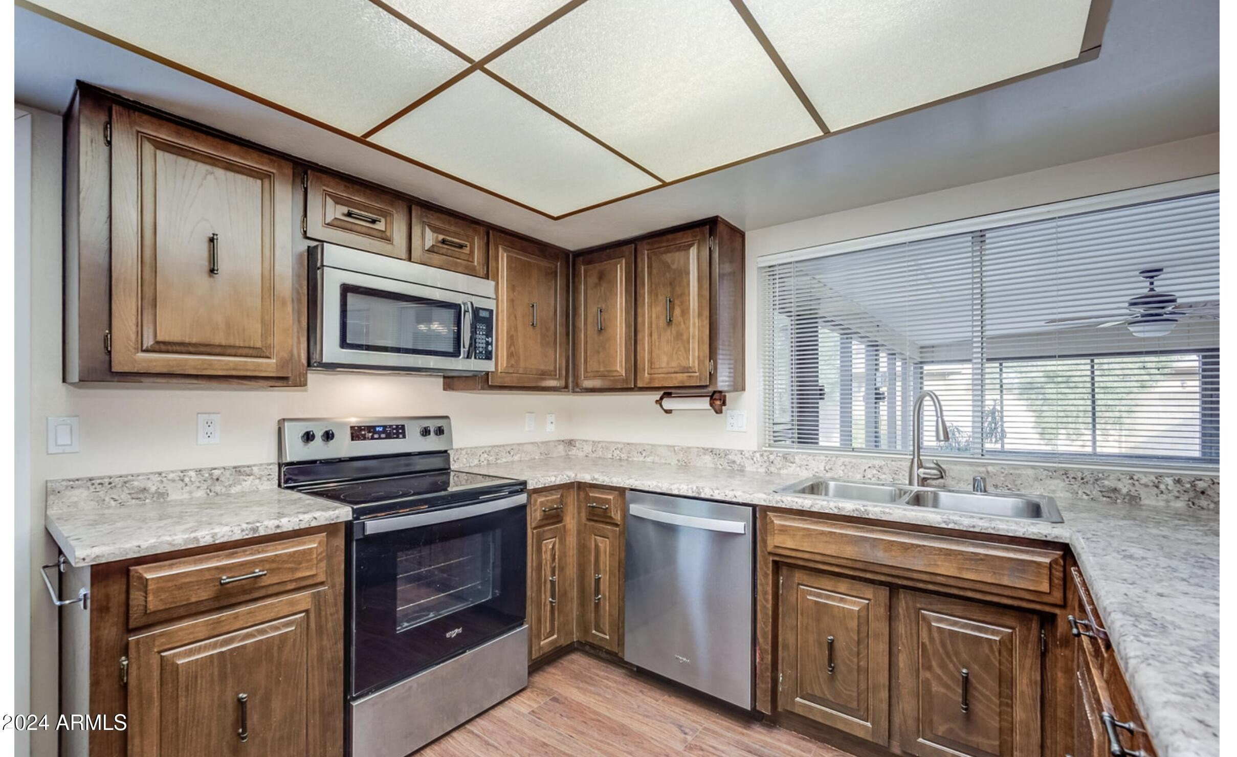 2014 E MAGDALENA Drive