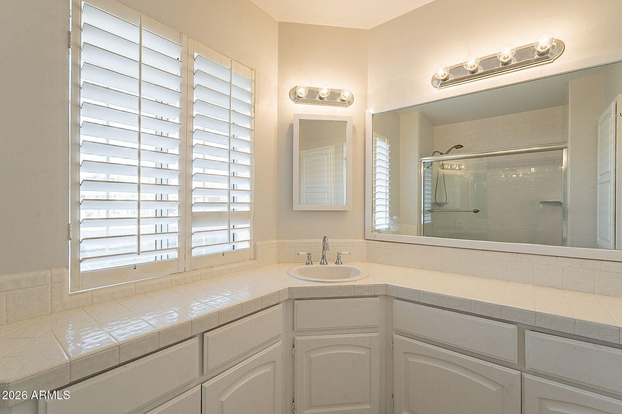 5715 E CALLE DEL PAISANO