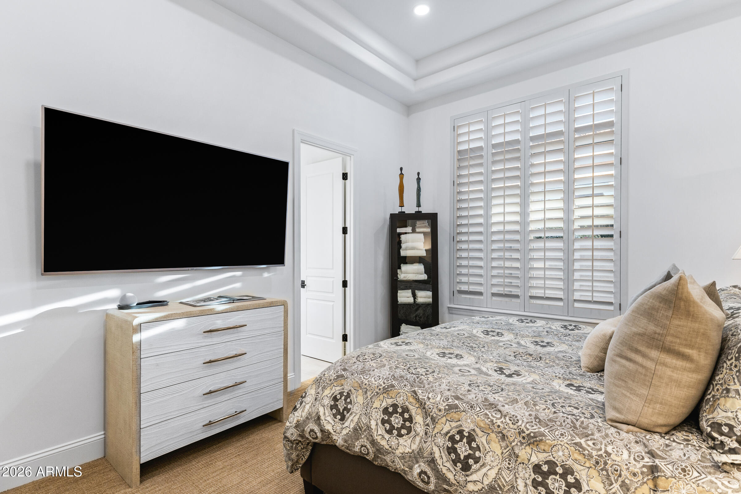 8832 E WETHERSFIELD Road