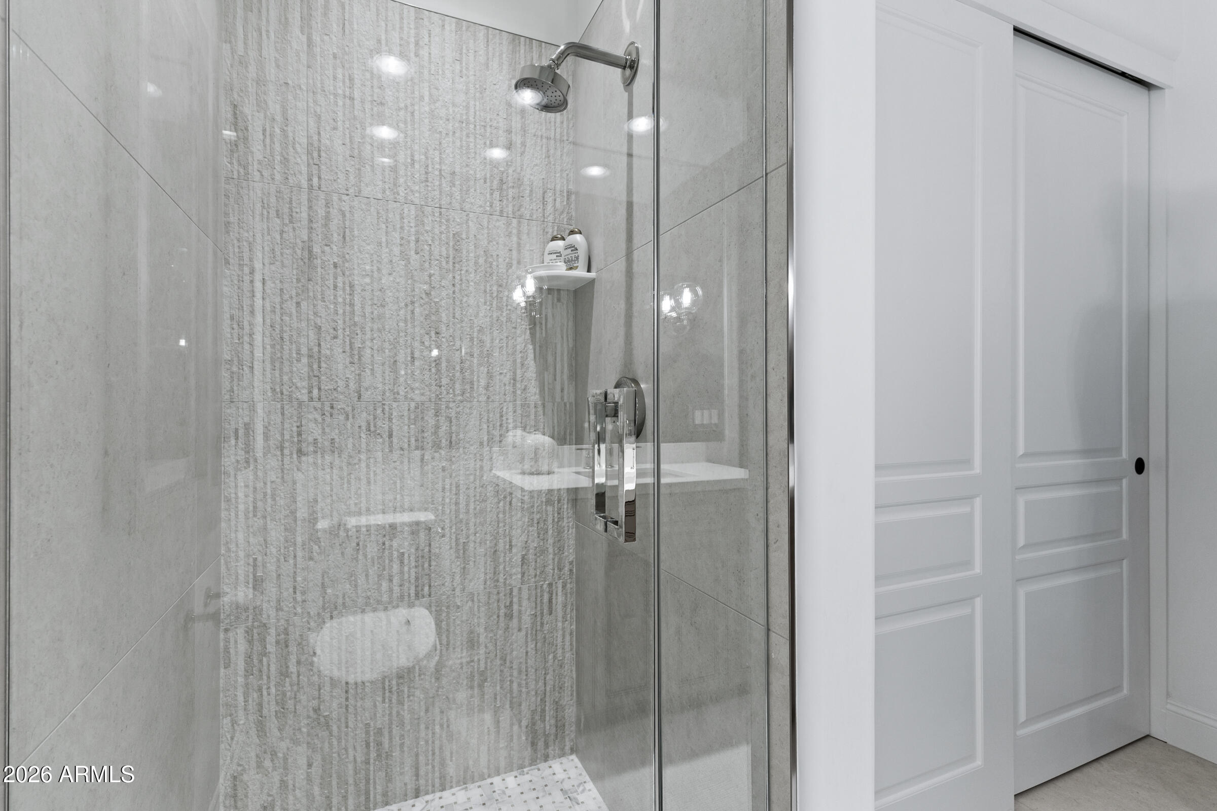 8832 E WETHERSFIELD Road