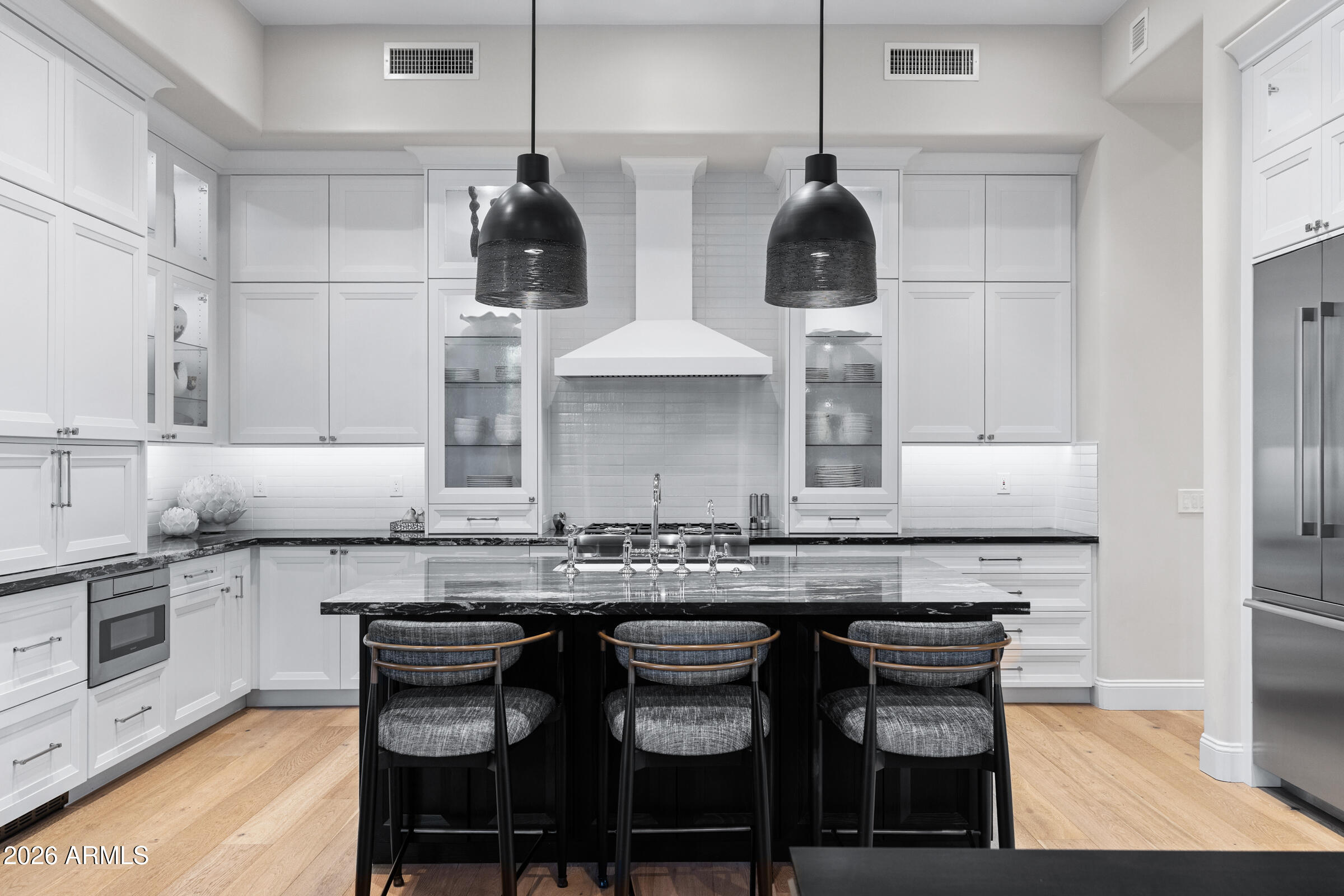 8832 E WETHERSFIELD Road