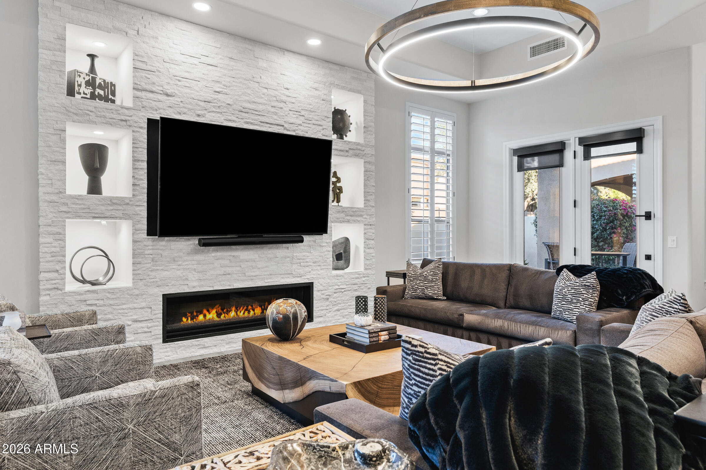 8832 E WETHERSFIELD Road