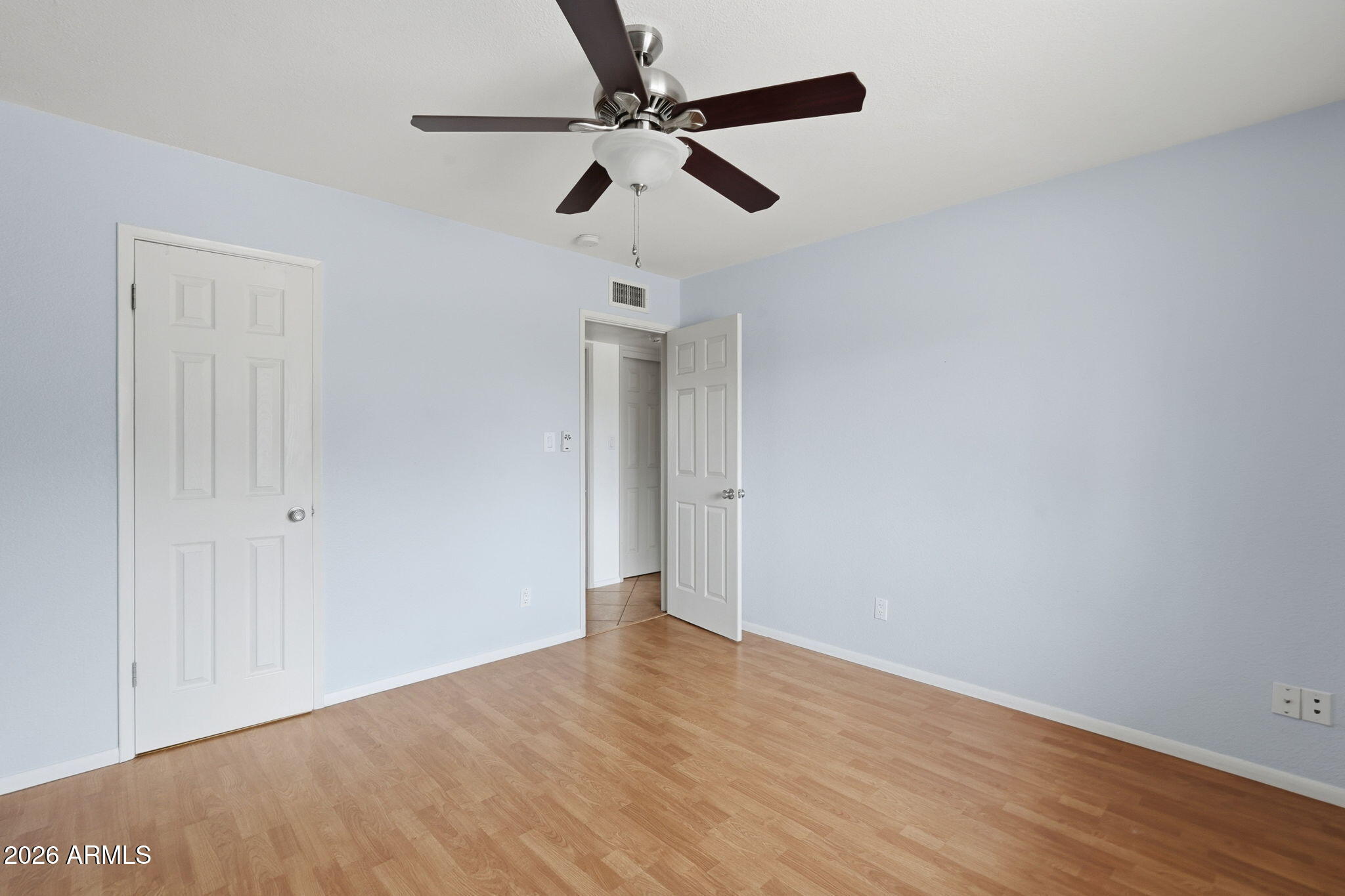 222 W IVYGLEN Street