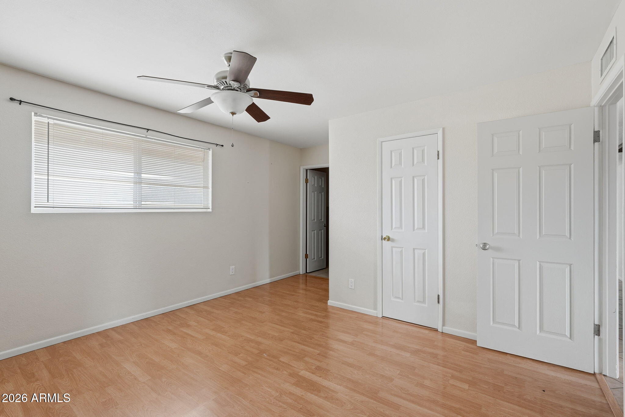 222 W IVYGLEN Street