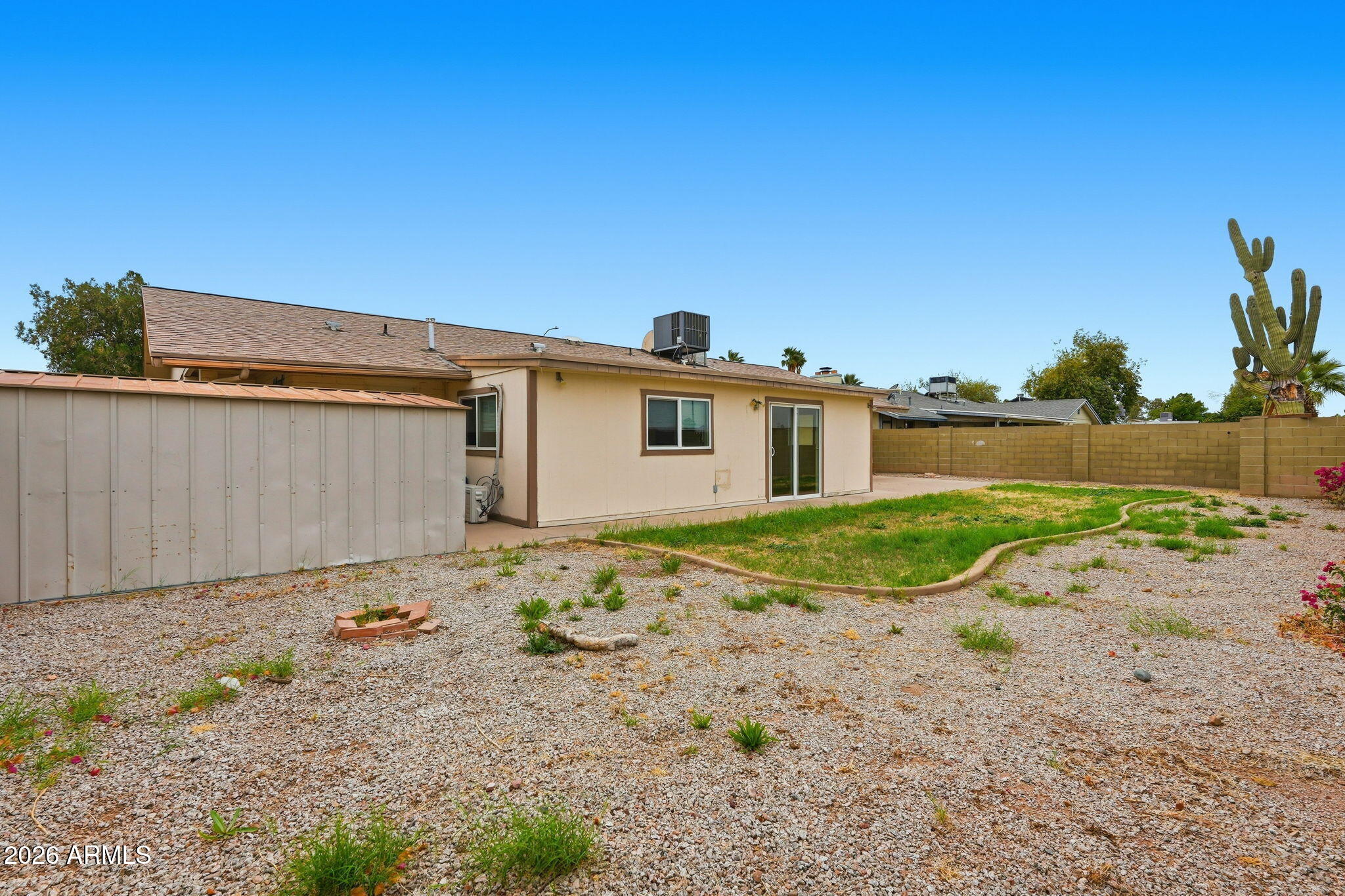 222 W IVYGLEN Street