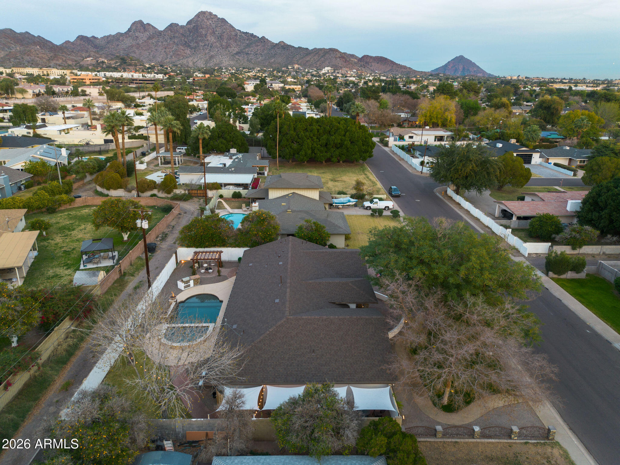 1222 E MYRTLE Avenue