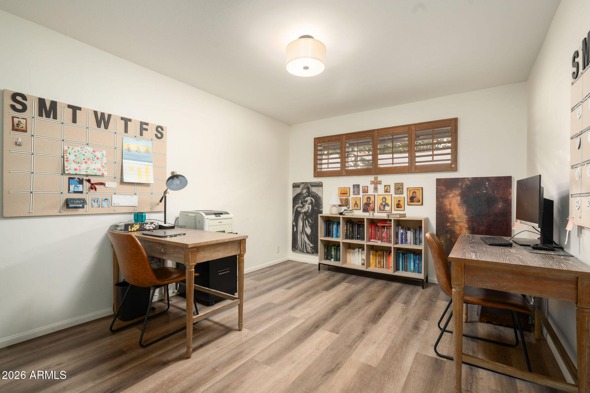 1222 E MYRTLE Avenue