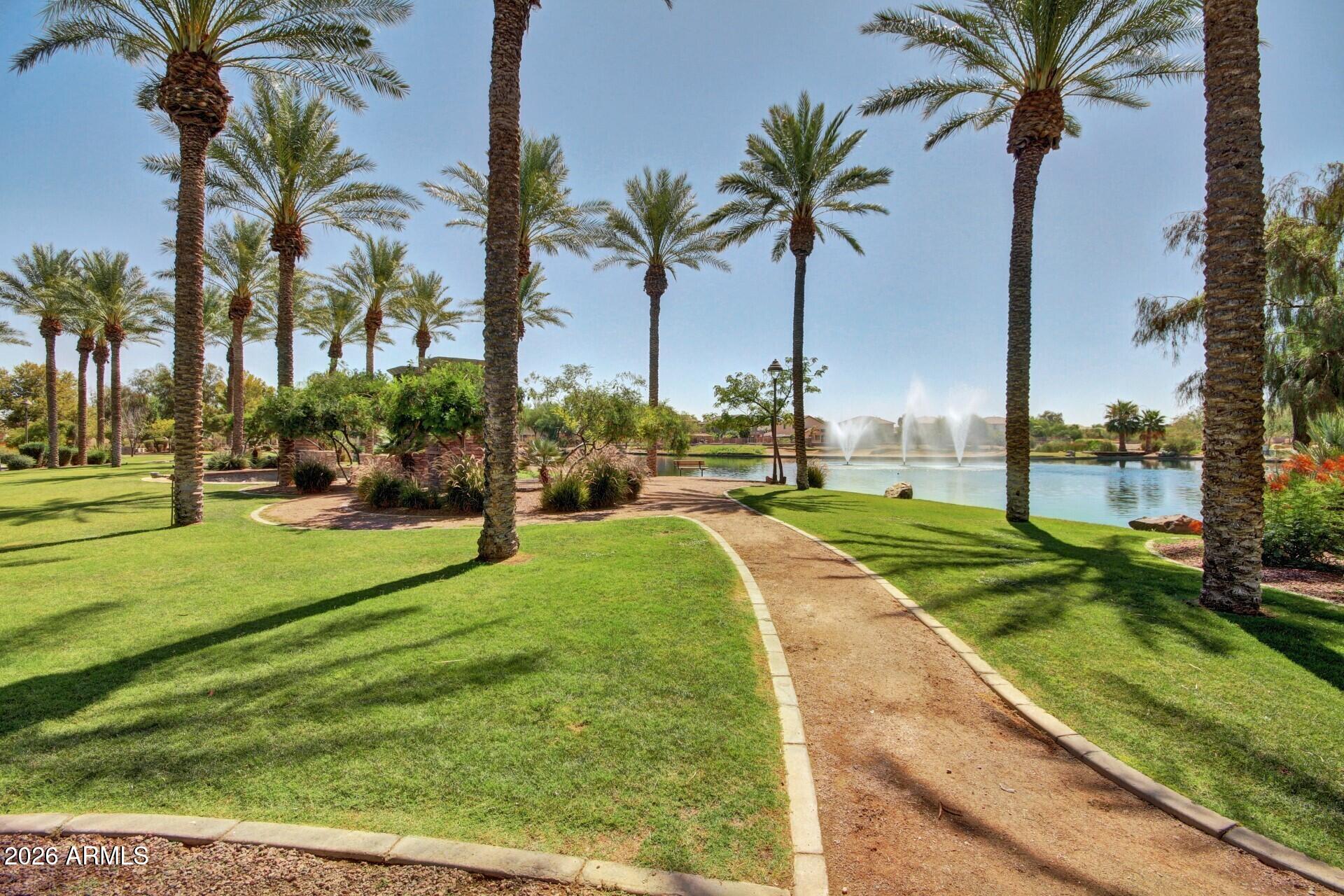 43924 W MCCLELLAND Drive