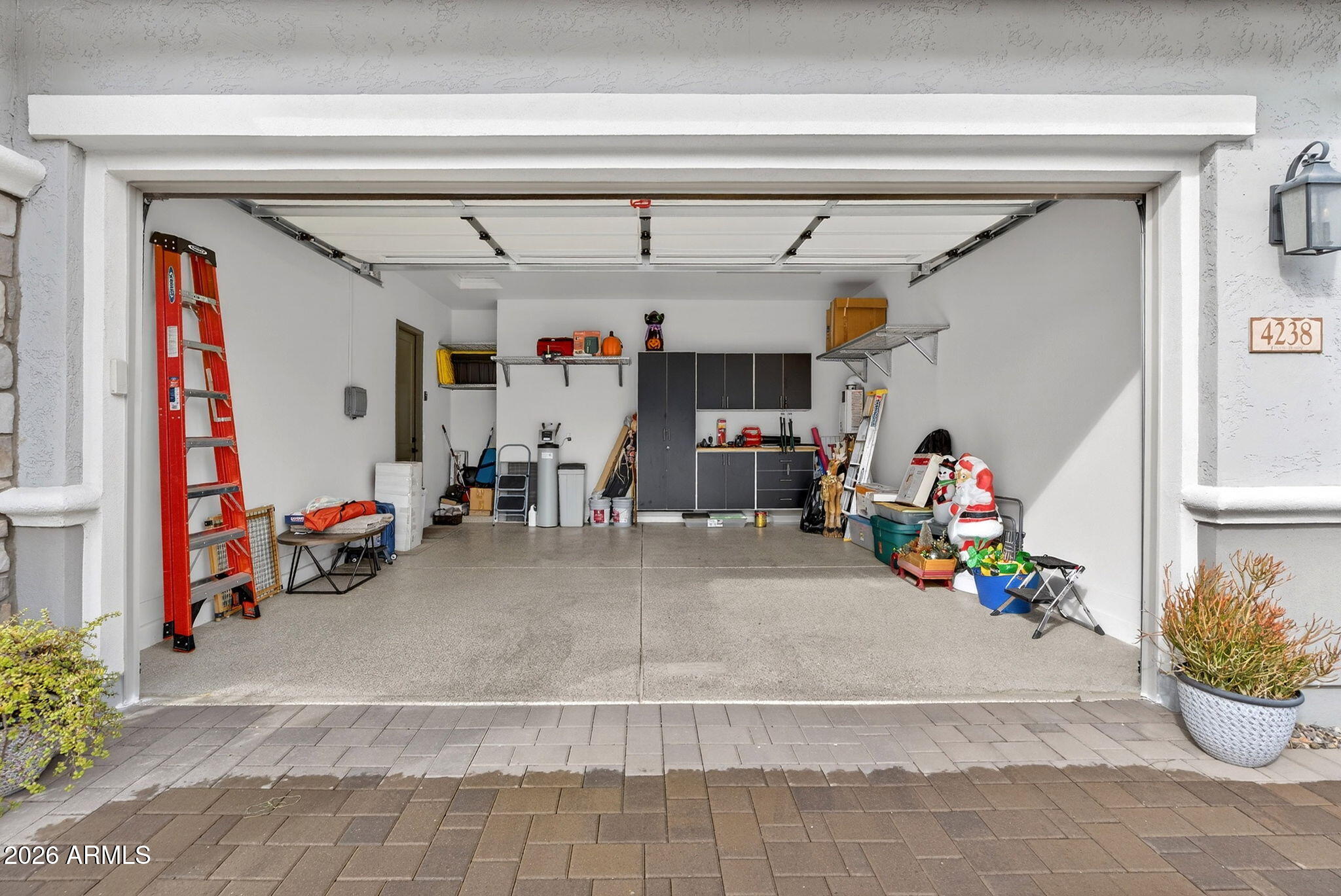 4238 E SKOUSEN Street