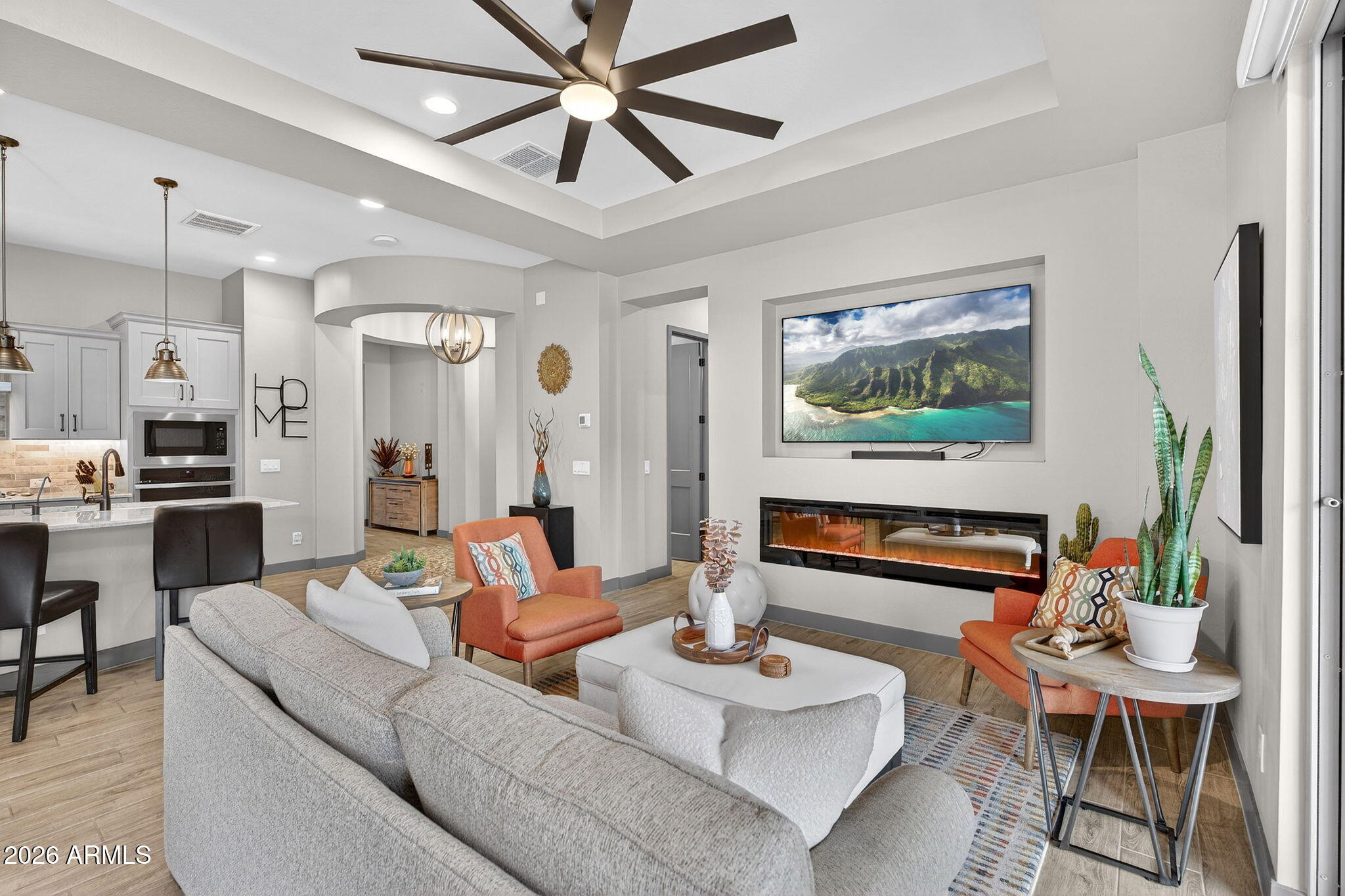 4238 E SKOUSEN Street