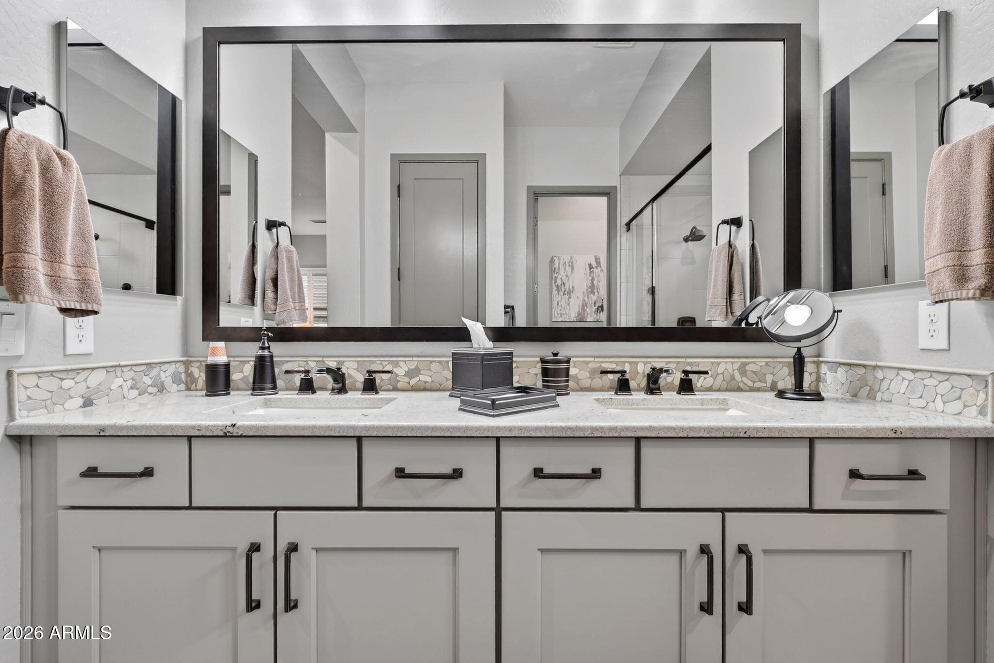 4238 E SKOUSEN Street