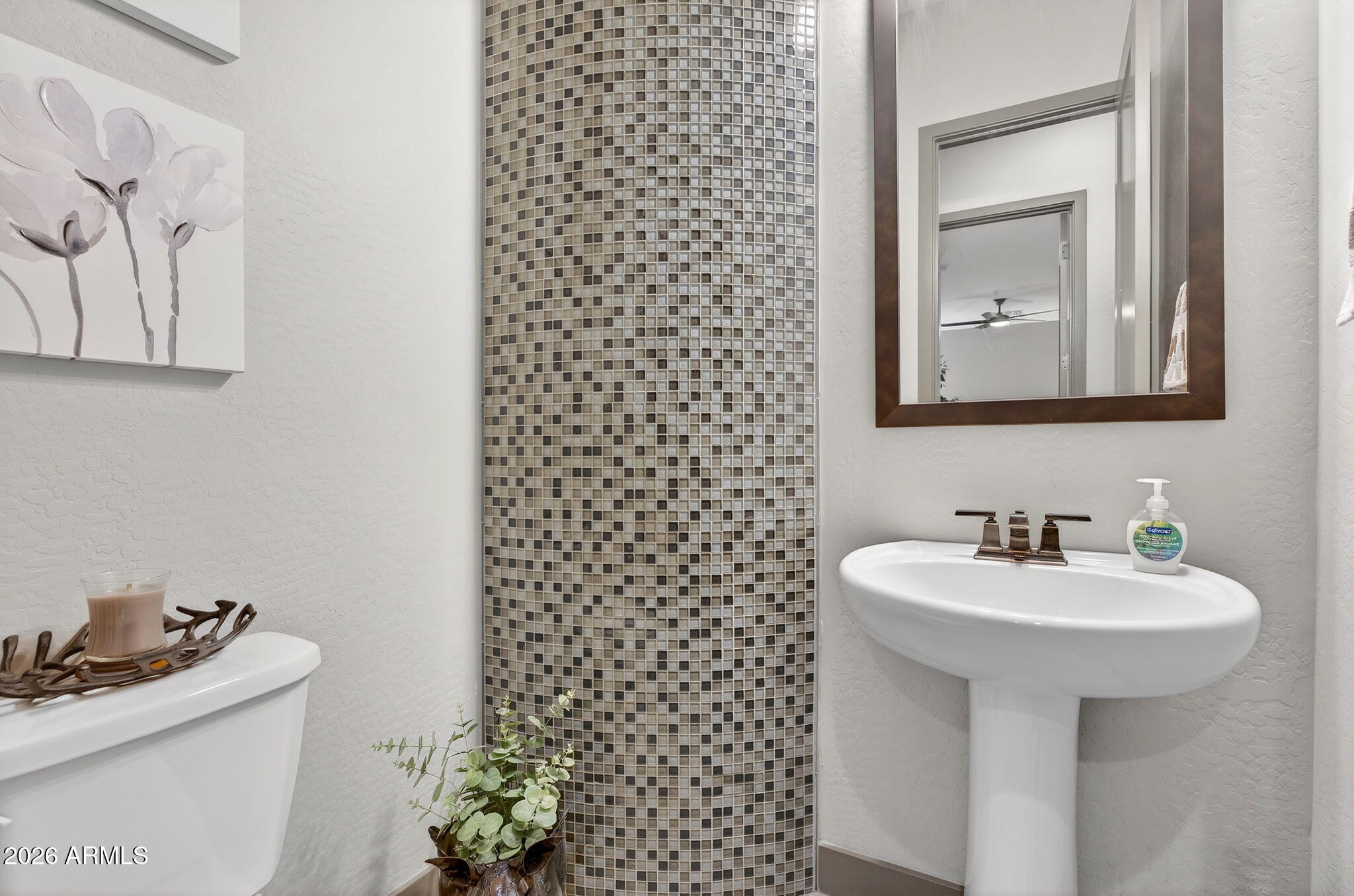 4238 E SKOUSEN Street