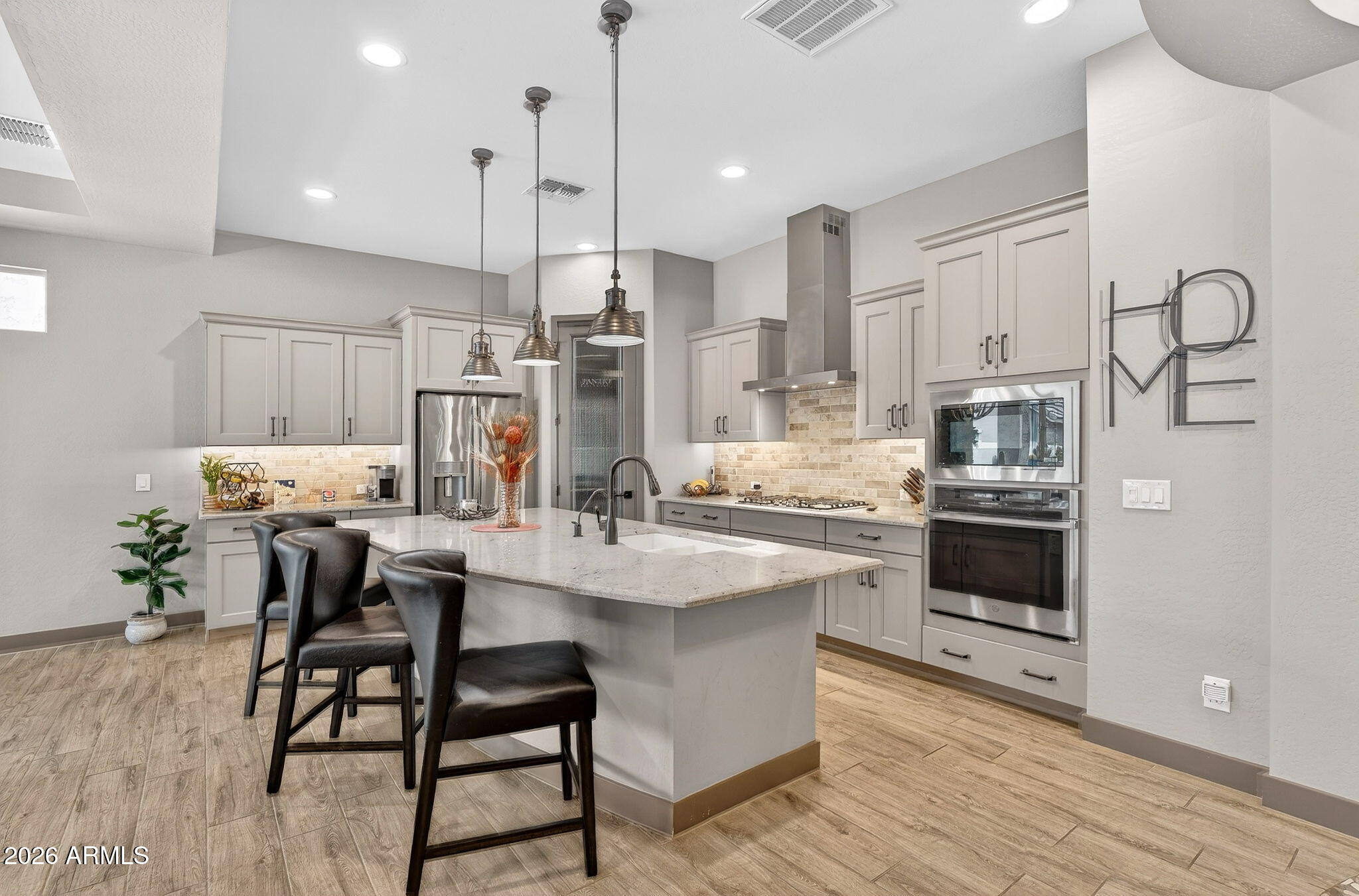 4238 E SKOUSEN Street