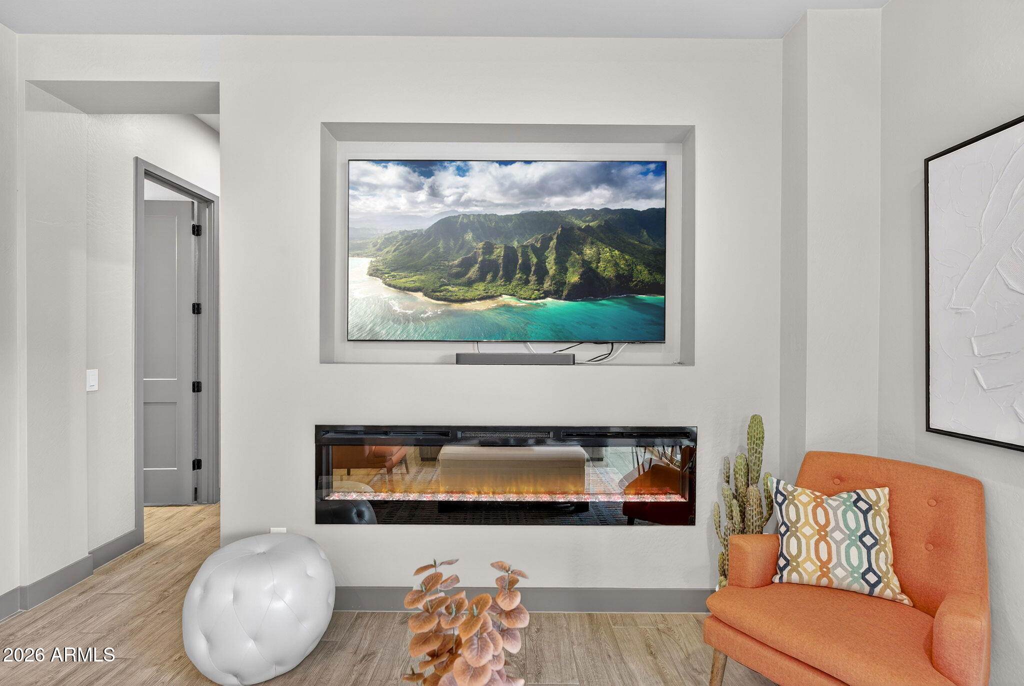 4238 E SKOUSEN Street