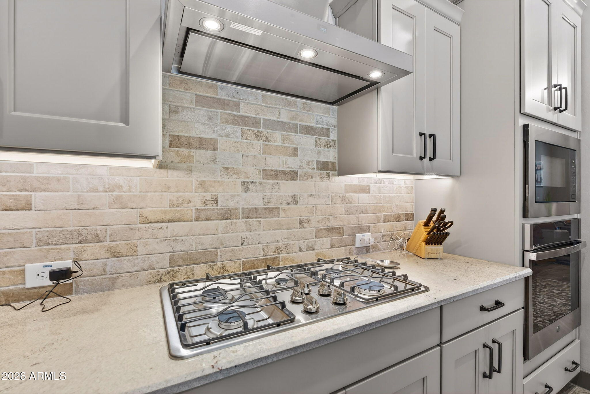 4238 E SKOUSEN Street