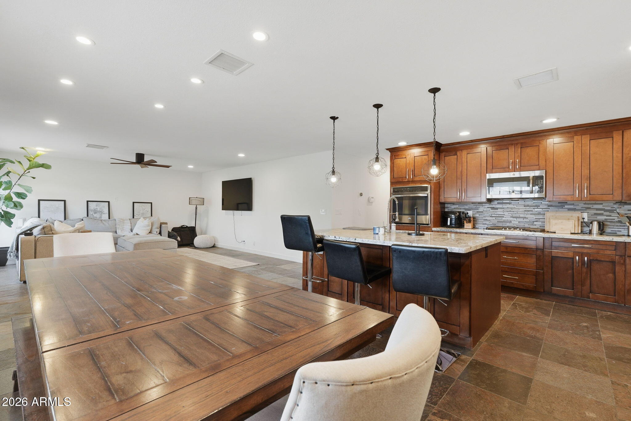 8307 E CLARENDON Avenue