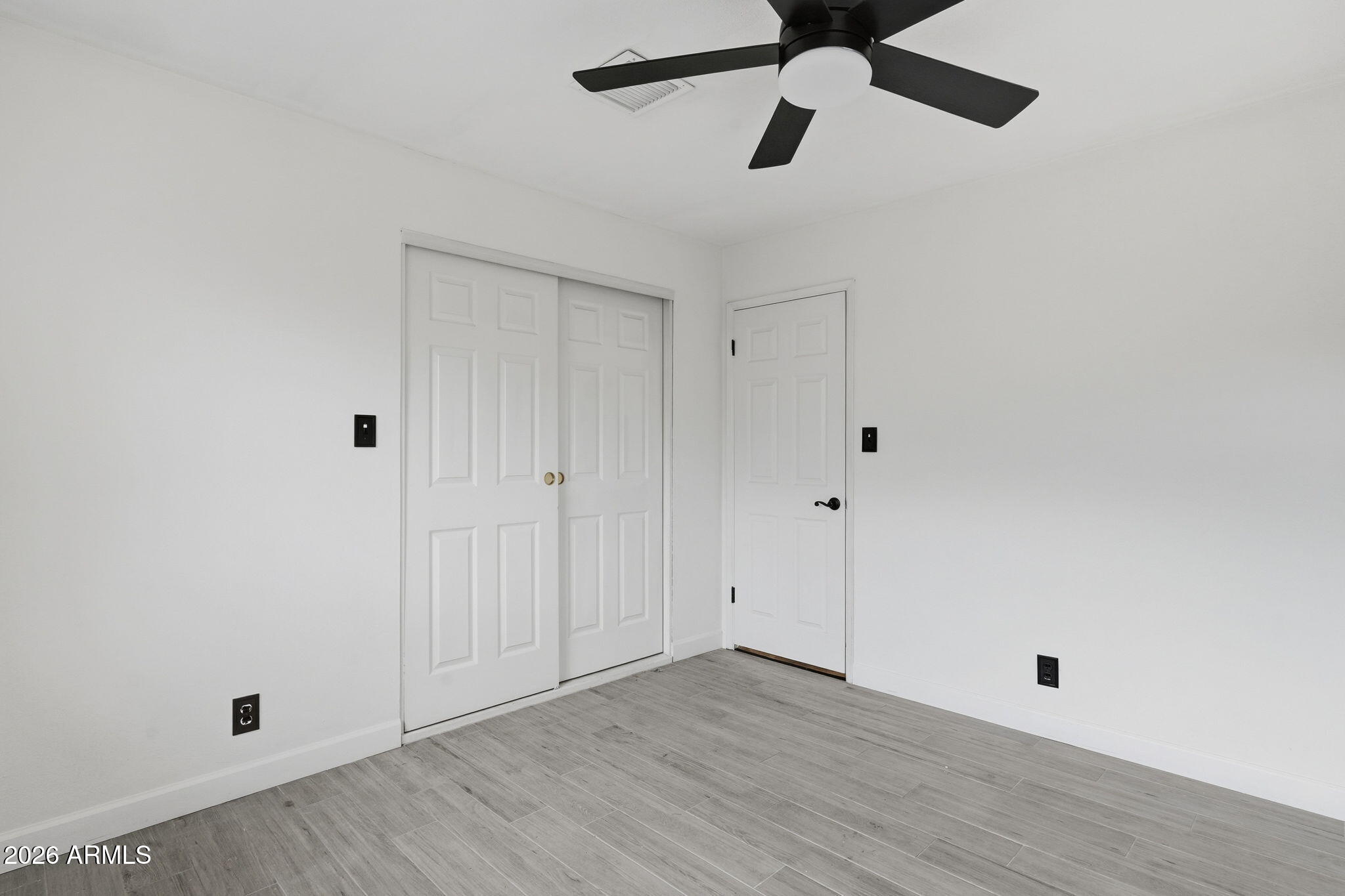 8307 E CLARENDON Avenue