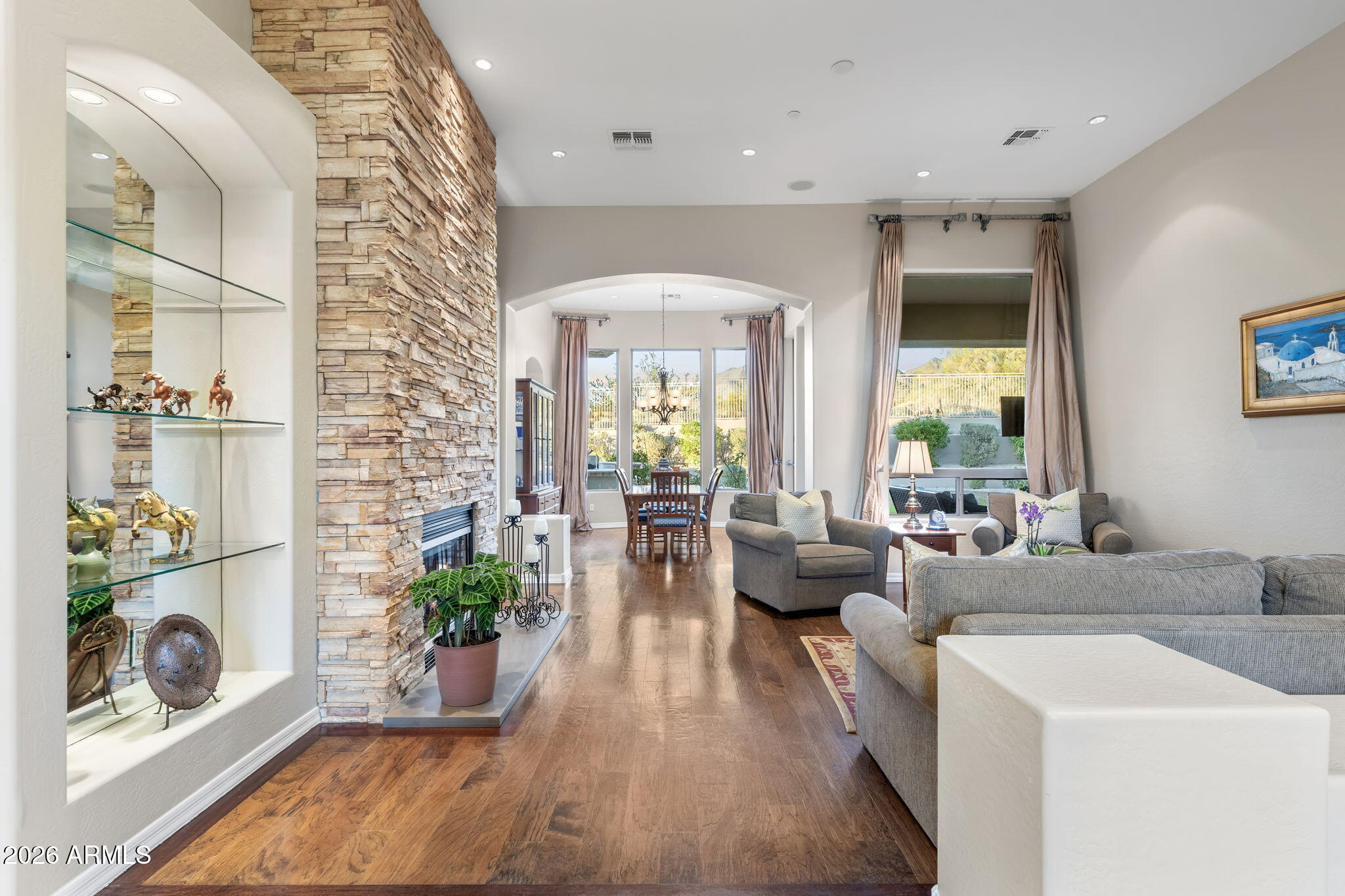 11464 E WINCHCOMB Drive