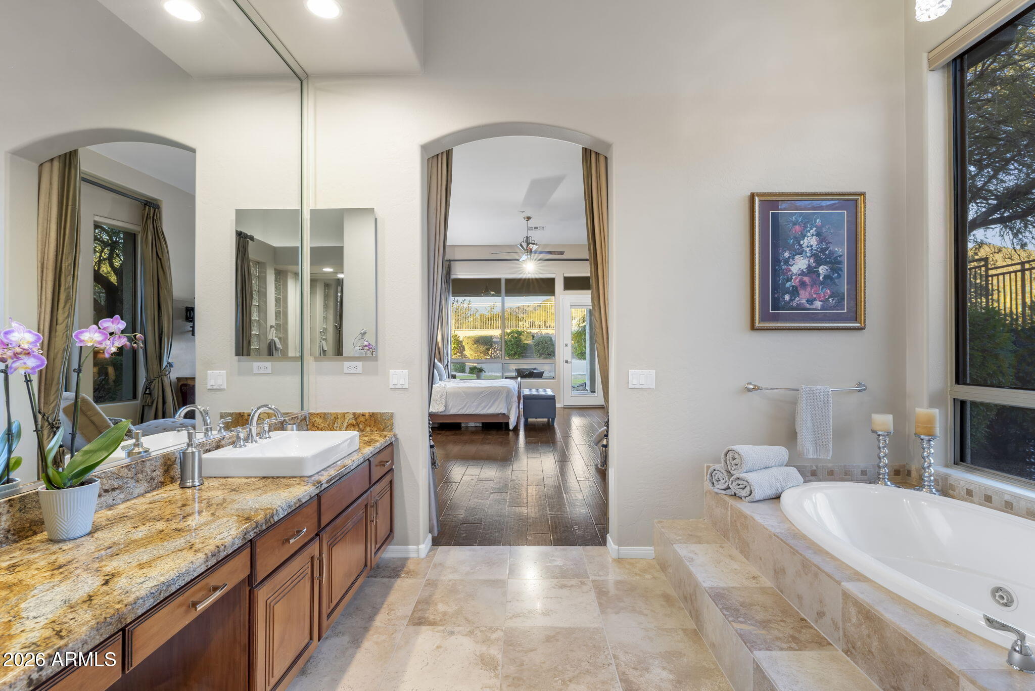 11464 E WINCHCOMB Drive