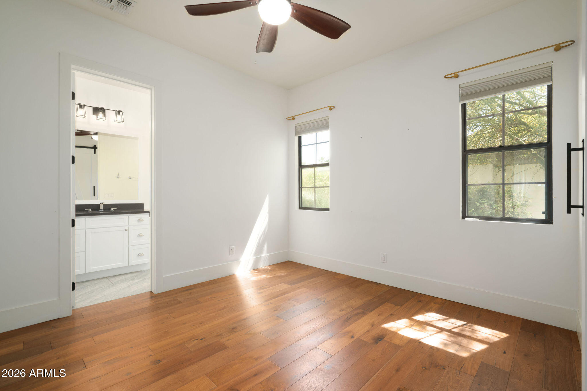 4510 E CALLE REDONDA