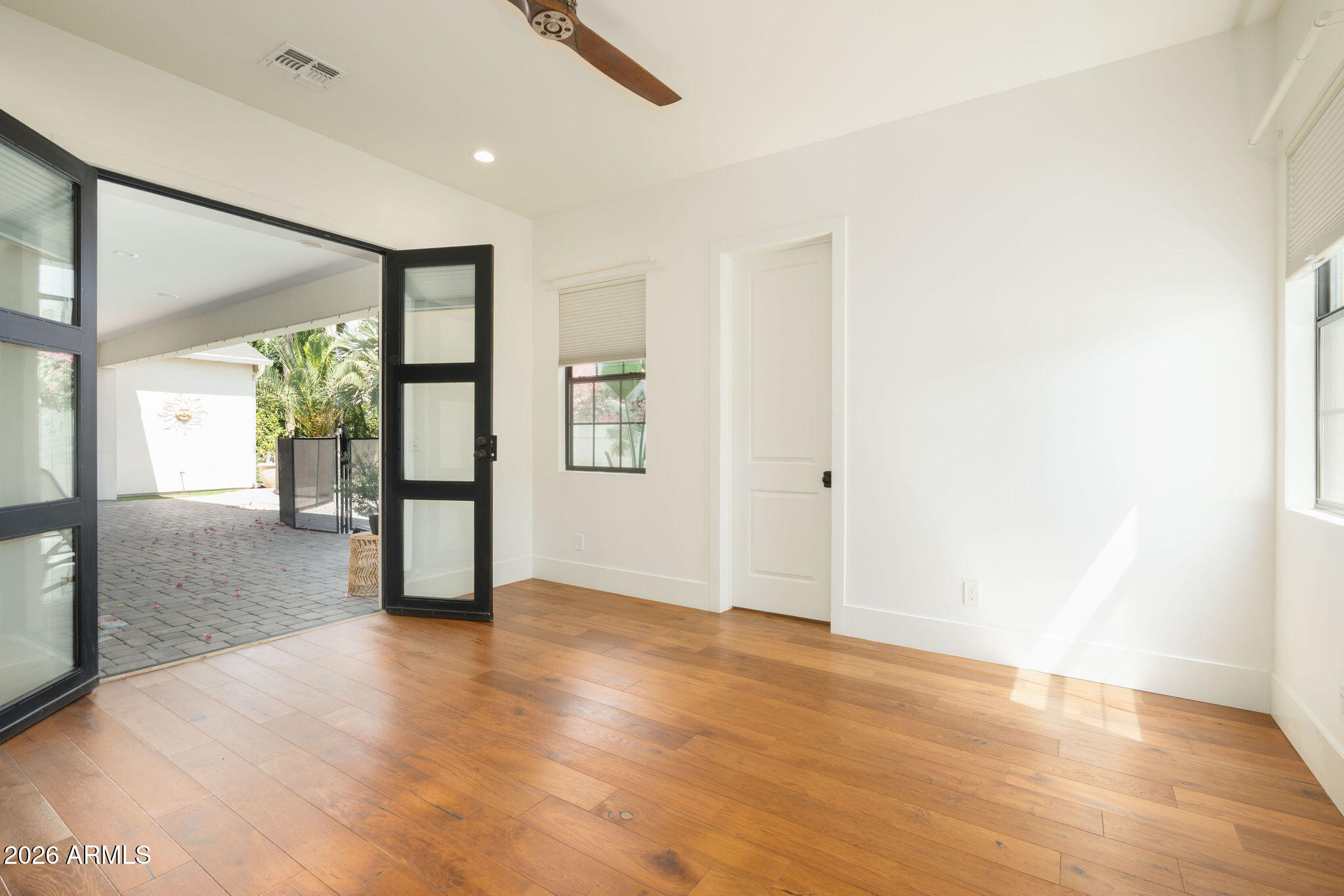 4510 E CALLE REDONDA