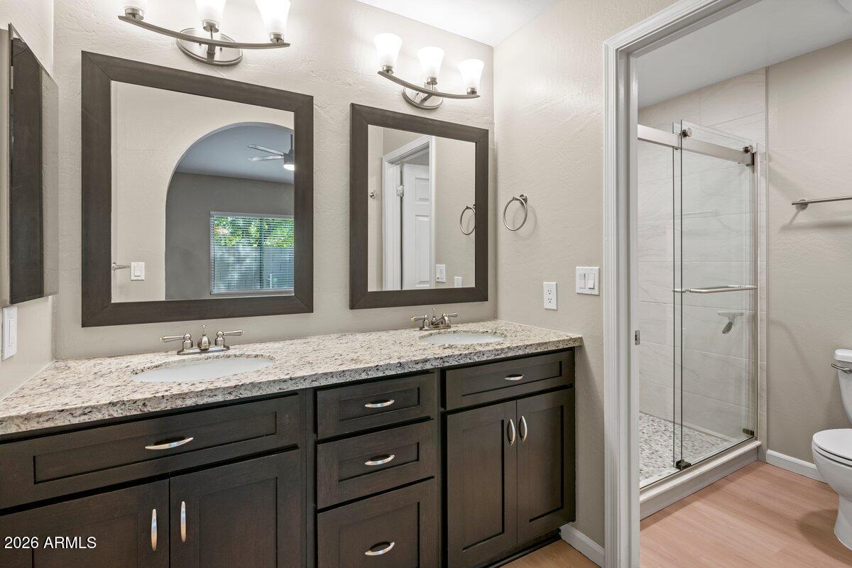 10059 E SHEENA Drive