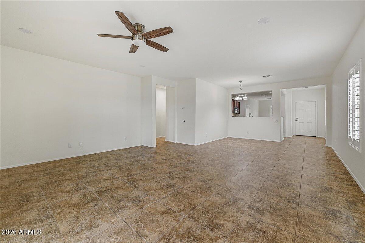 10850 W AVENIDA DEL REY