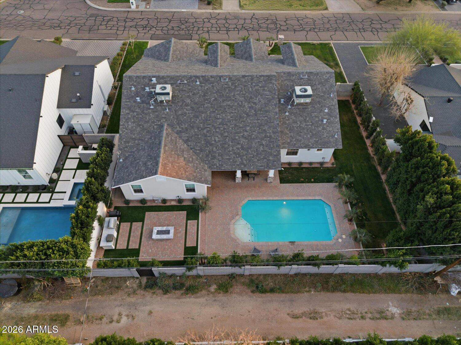 3838 E DEVONSHIRE Avenue