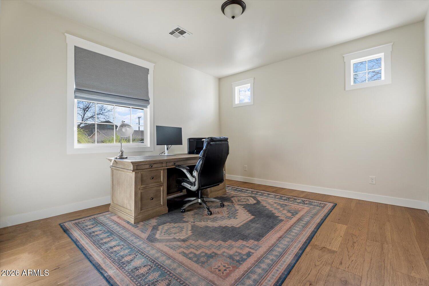 3838 E DEVONSHIRE Avenue