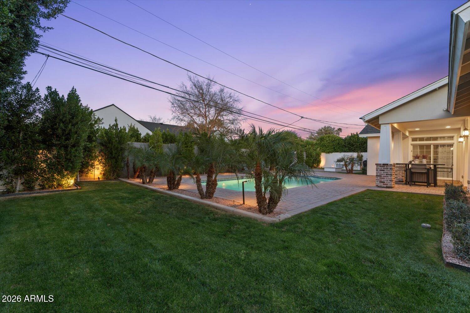 3838 E DEVONSHIRE Avenue