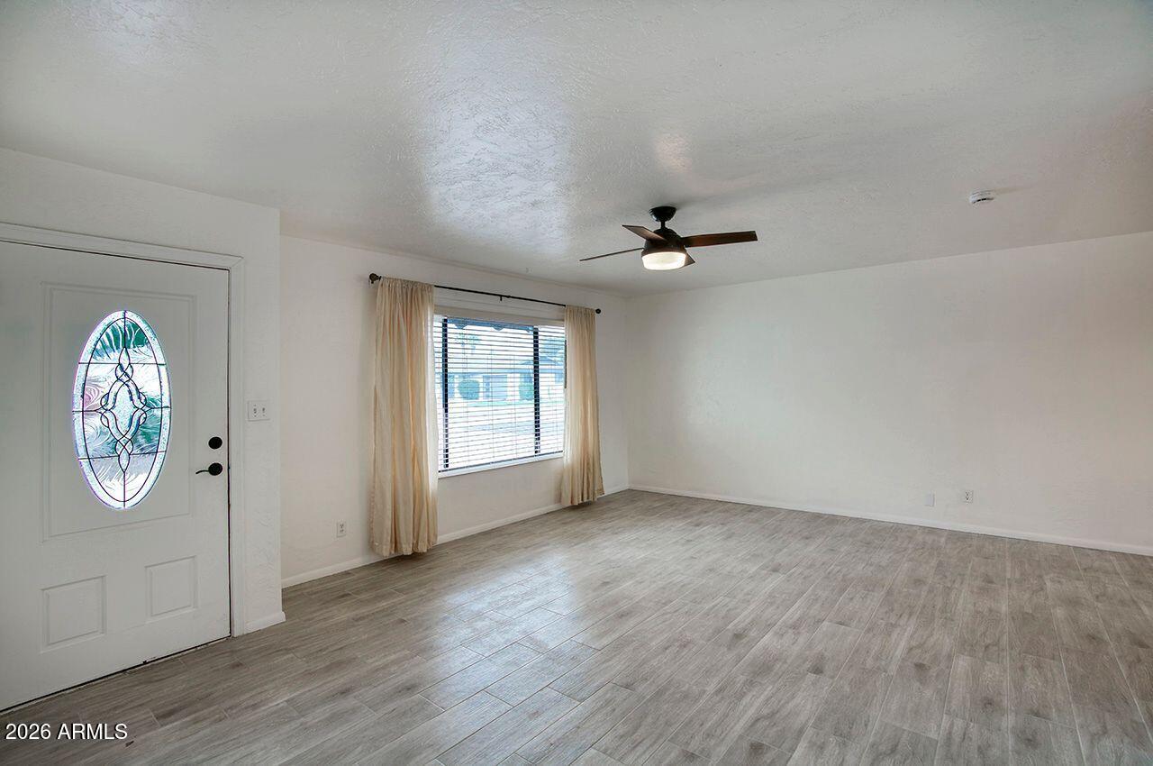 8701 E BONNIE ROSE Avenue