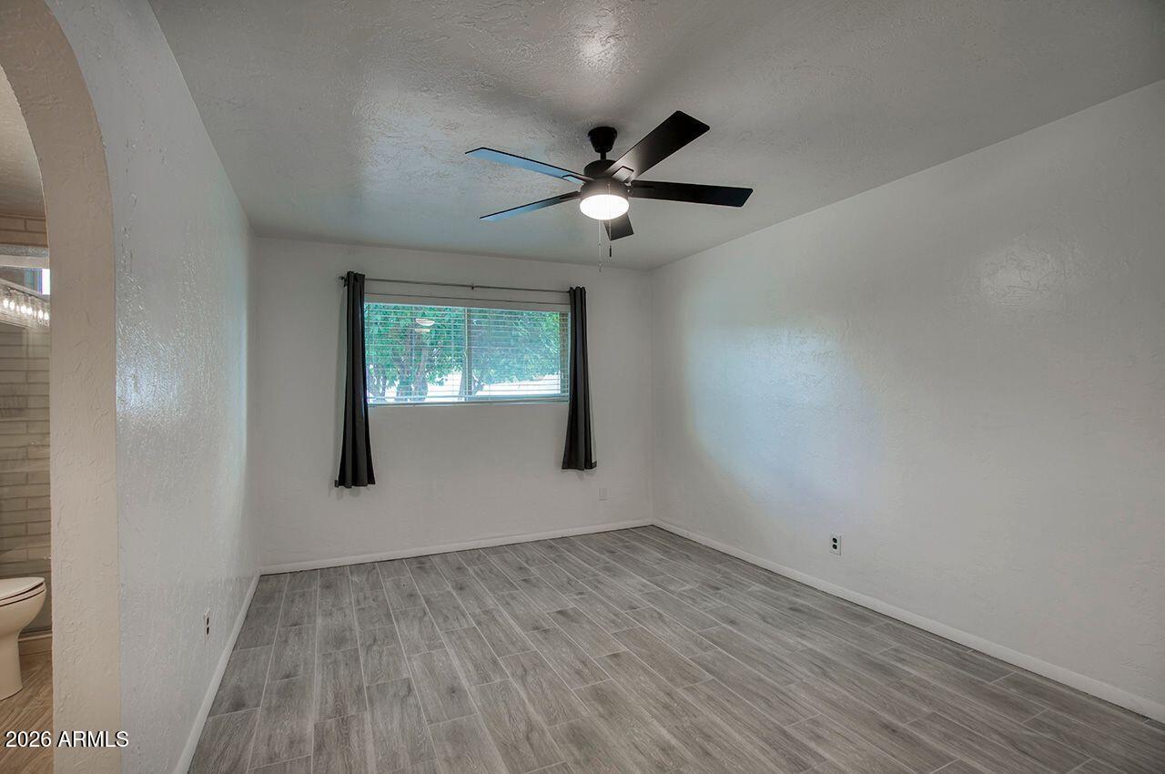 8701 E BONNIE ROSE Avenue