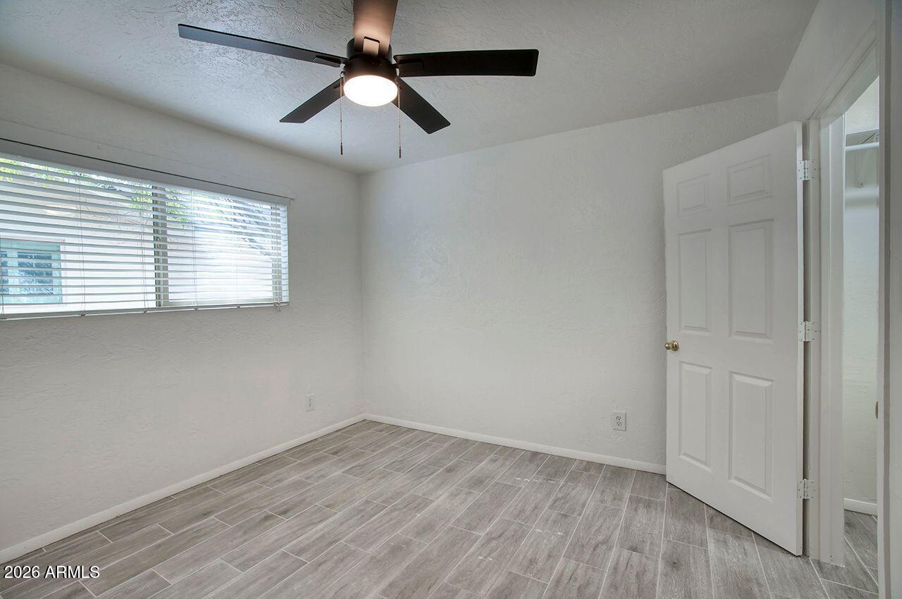 8701 E BONNIE ROSE Avenue