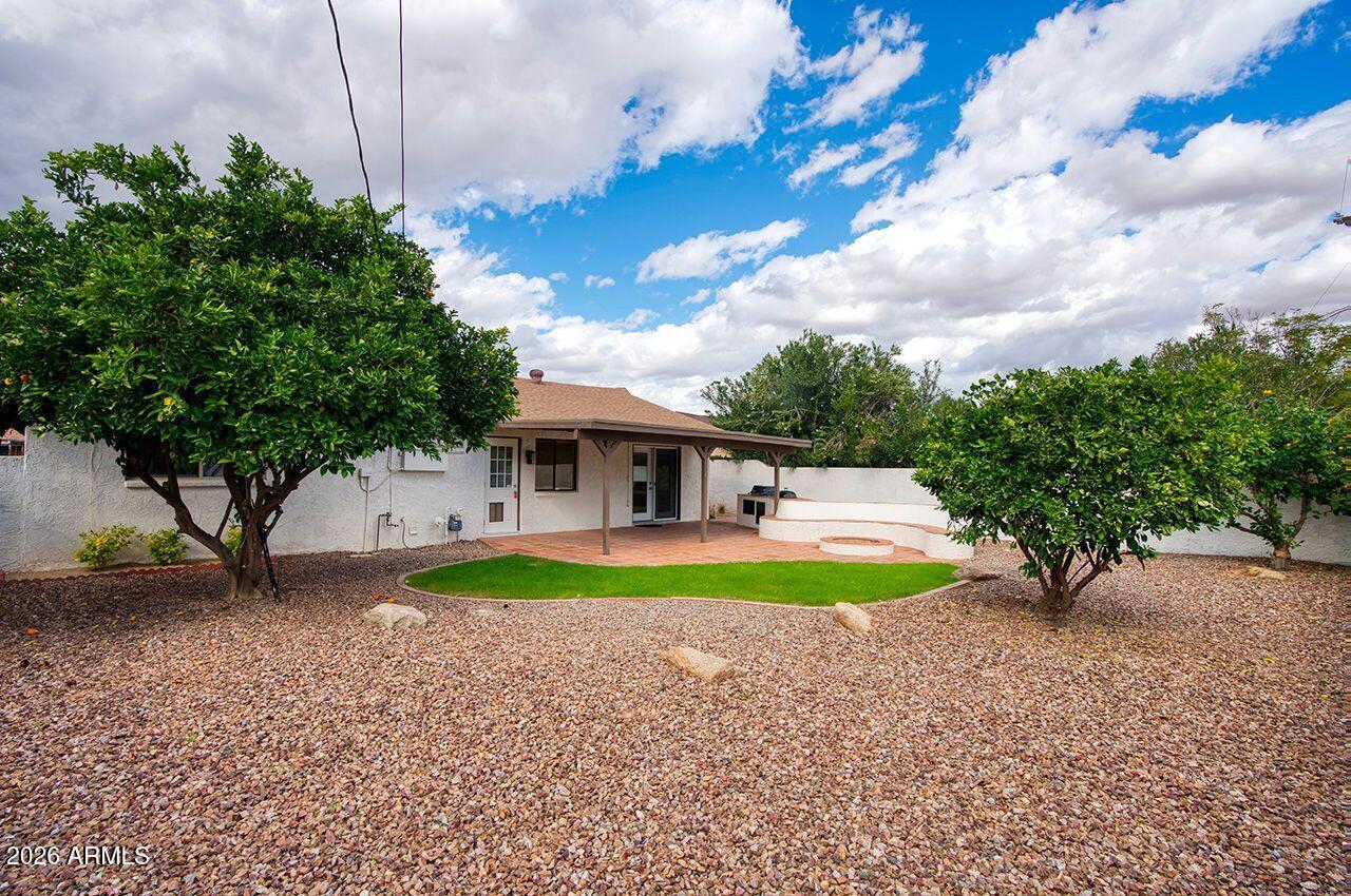 8701 E BONNIE ROSE Avenue