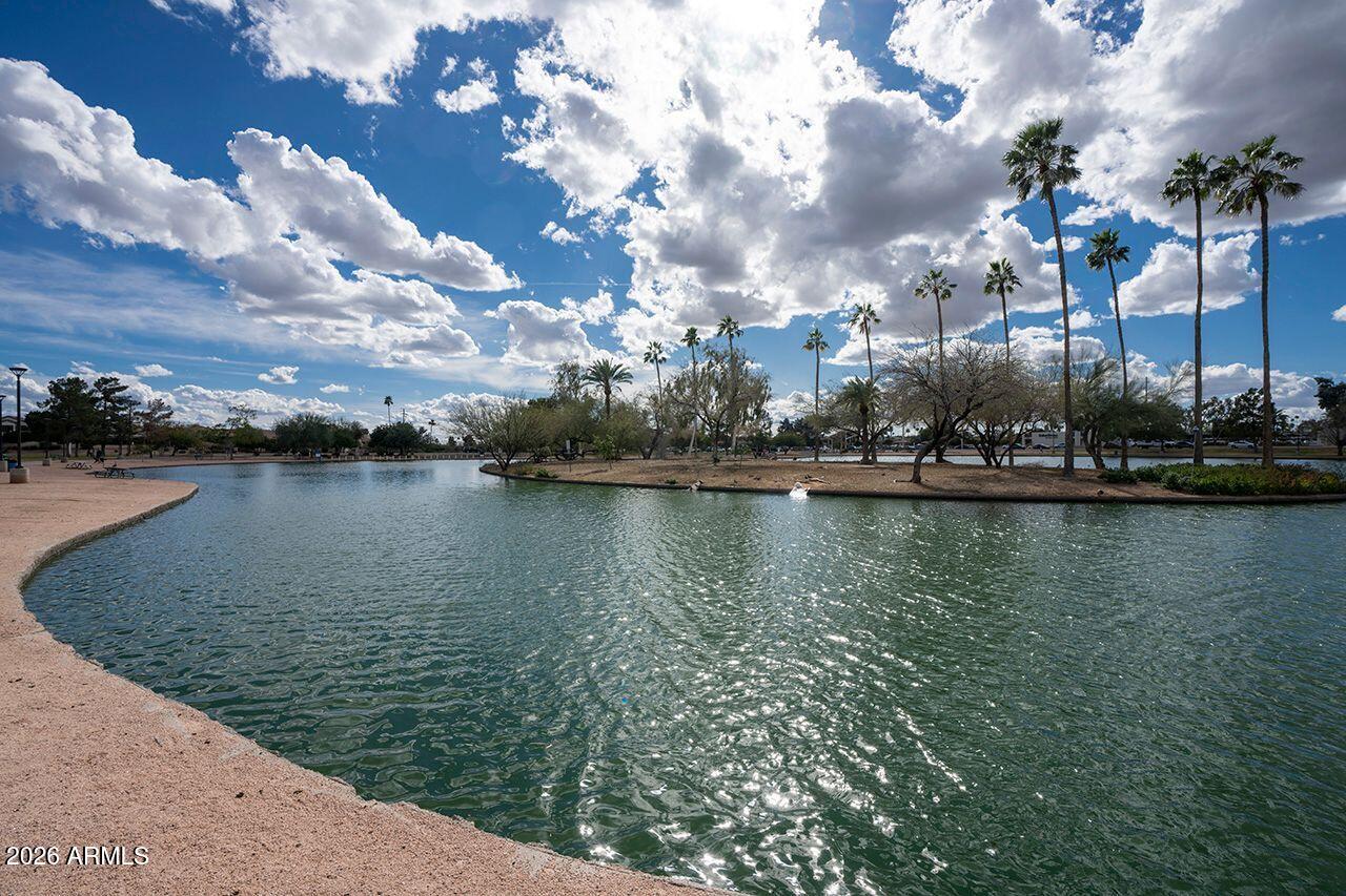 8701 E BONNIE ROSE Avenue