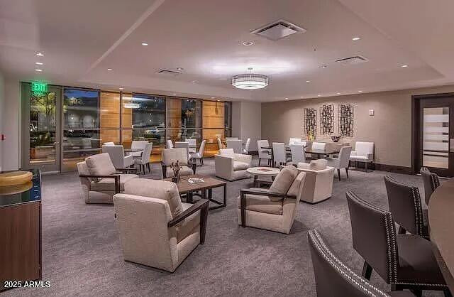 15215 N KIERLAND Boulevard 103