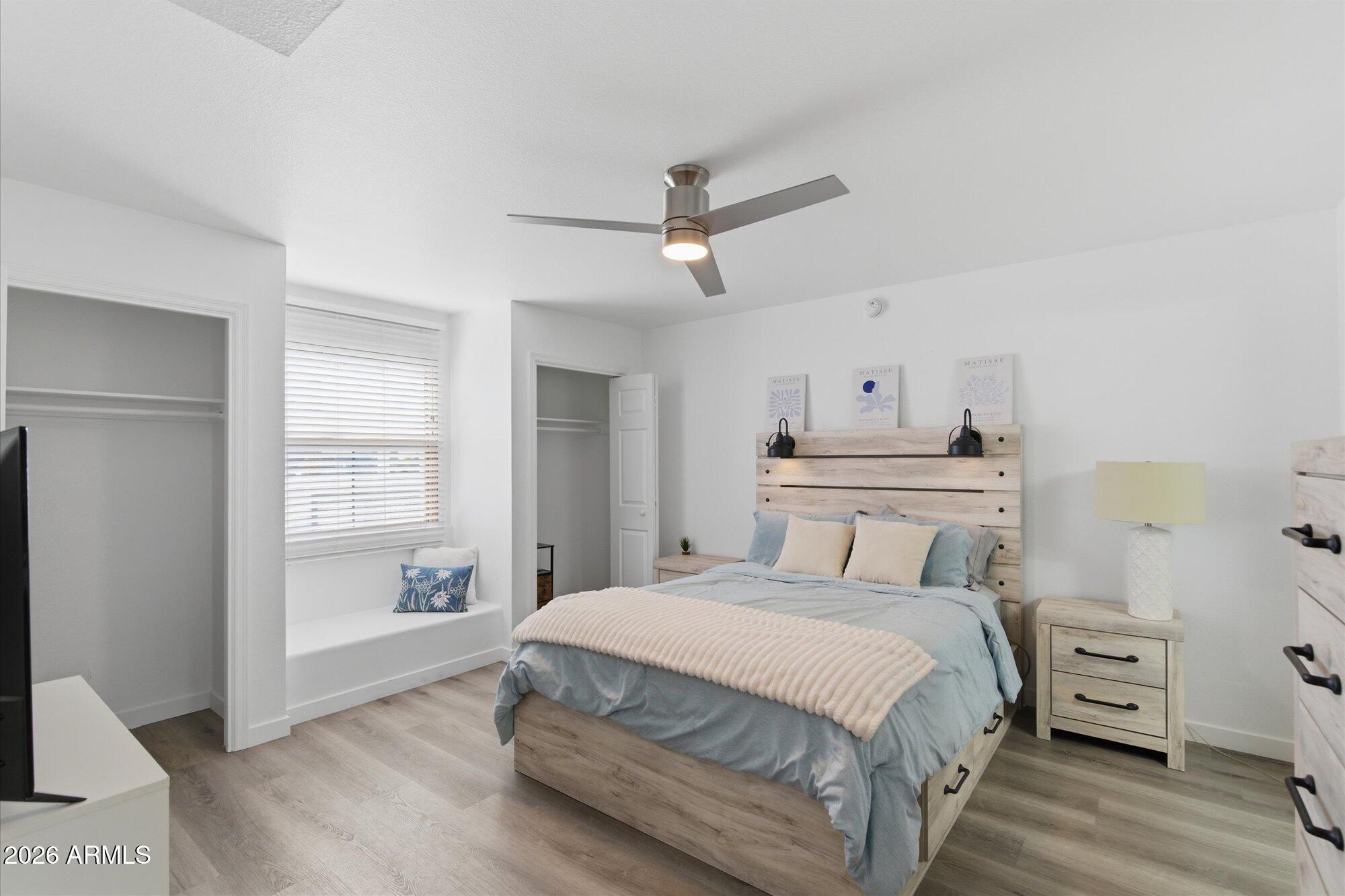 1125 W PASADENA Avenue 2