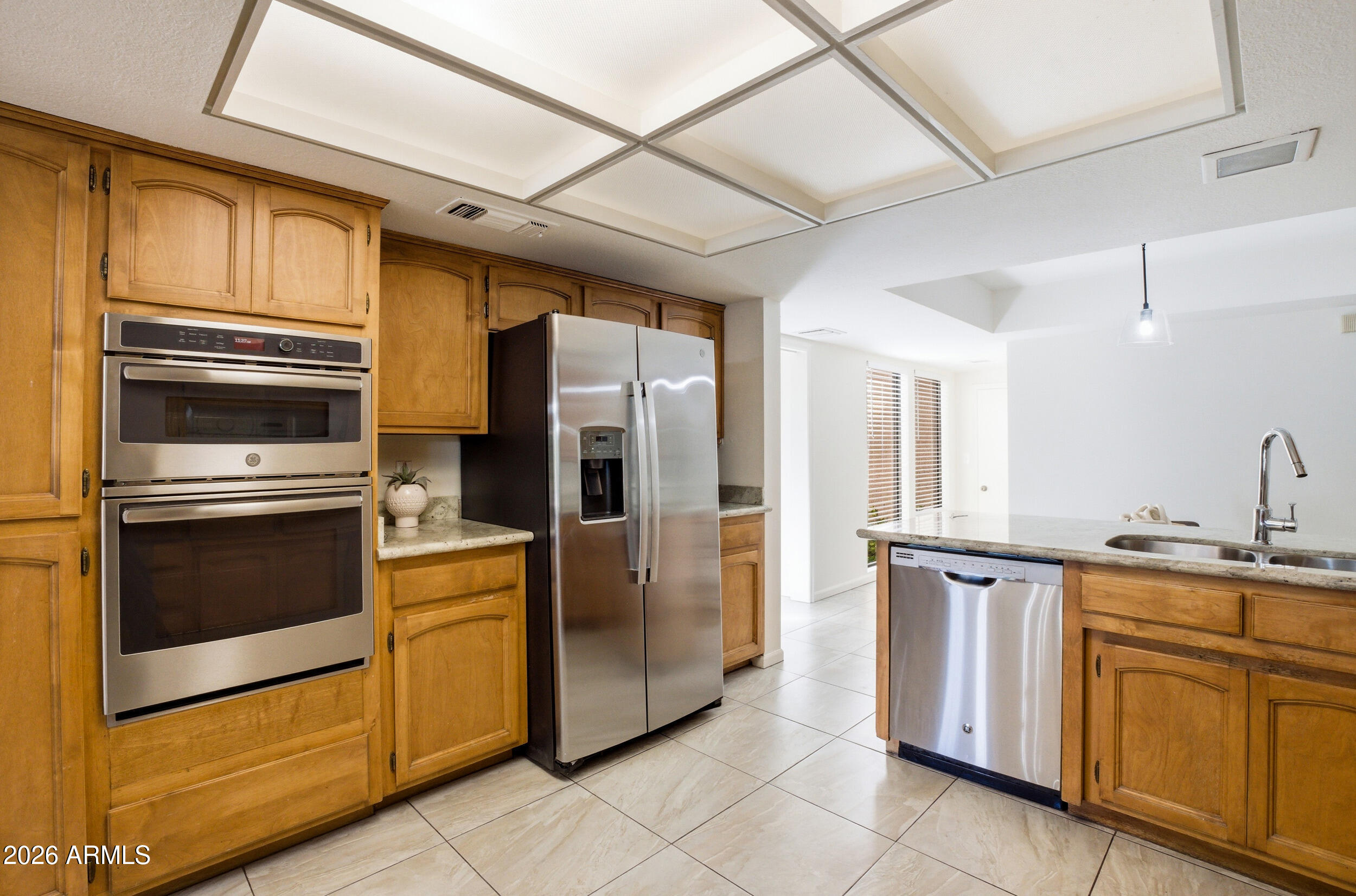 2626 E ARIZONA BILTMORE Circle 19